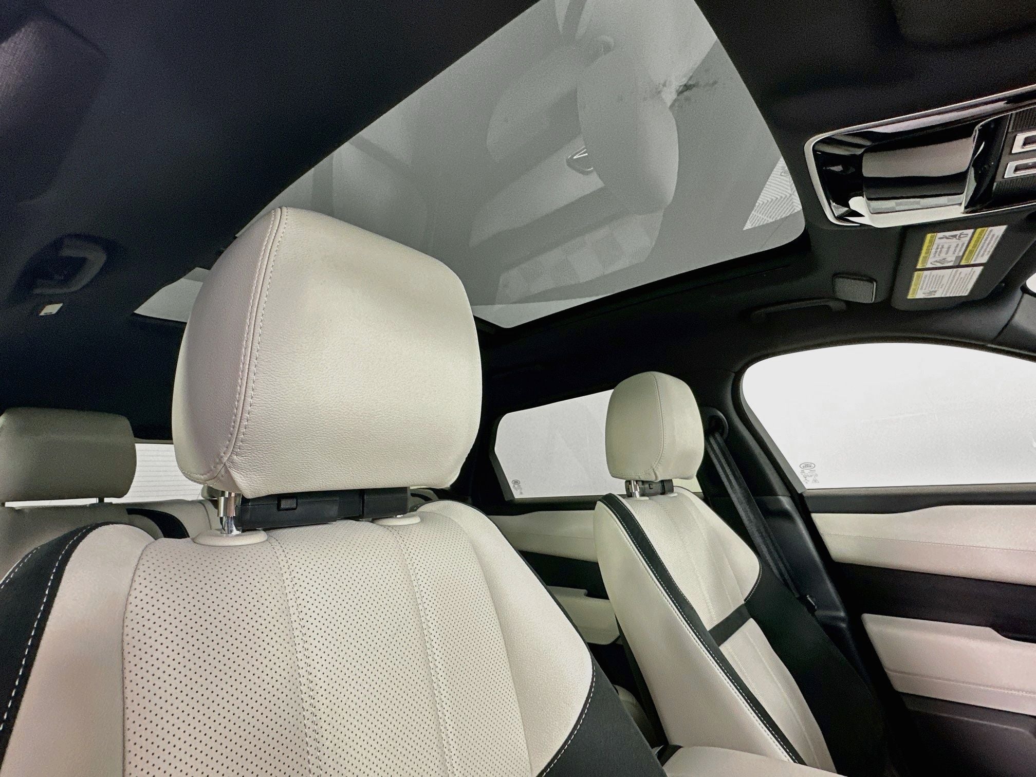 2023 Land Rover Range Rover Velar HST