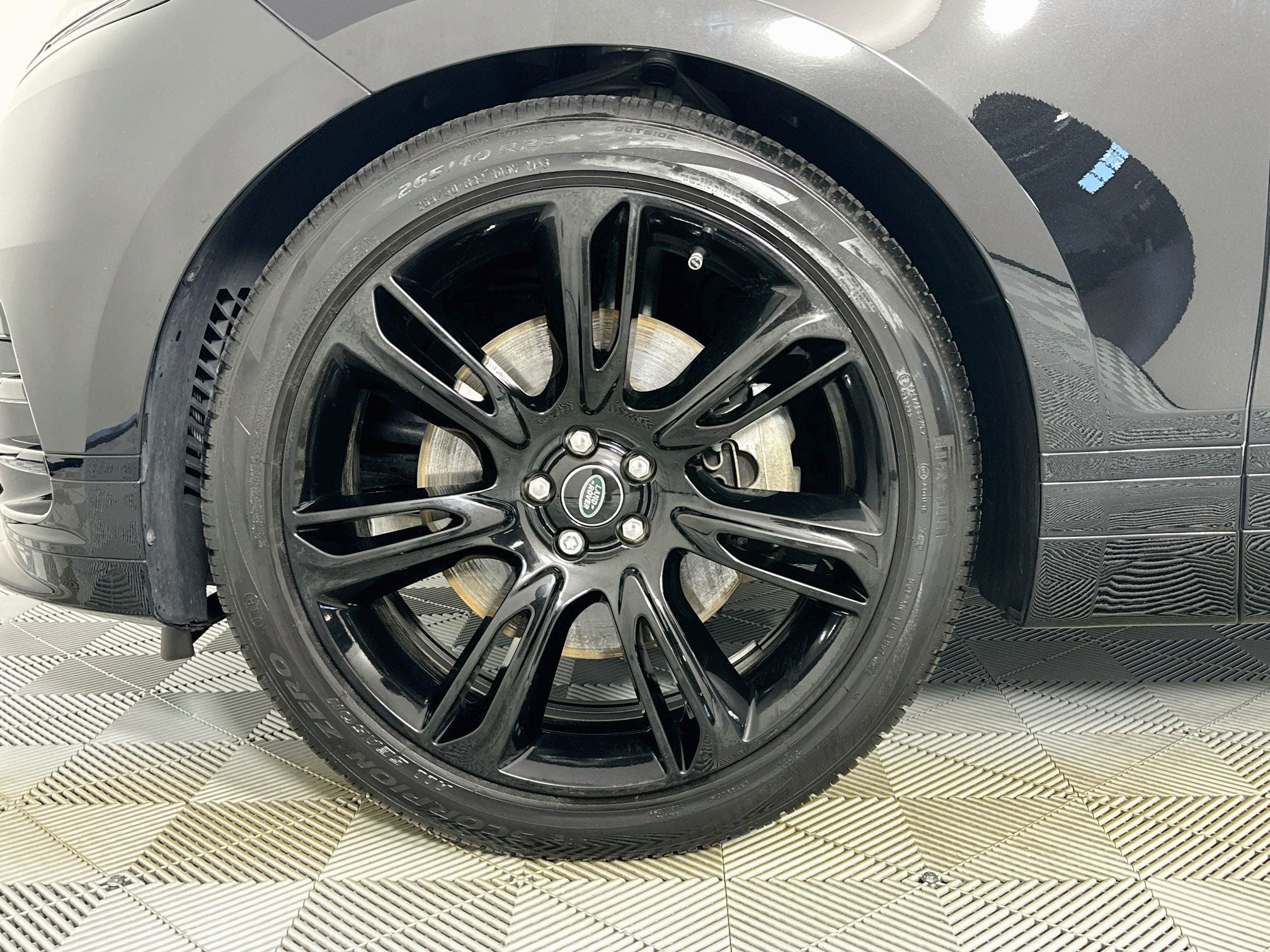 2023 Land Rover Range Rover Velar HST