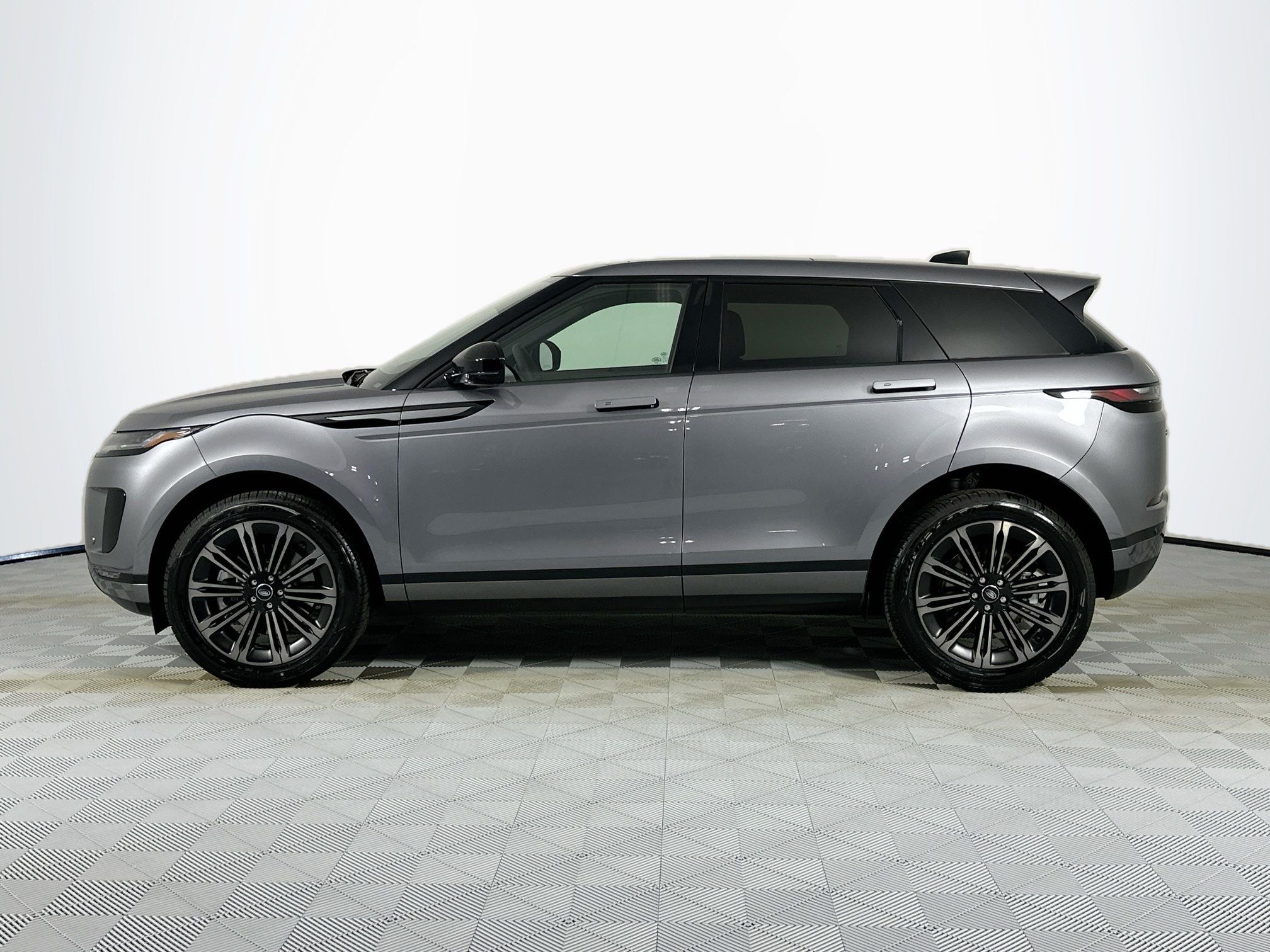 2026 Land Rover Range Rover Evoque S