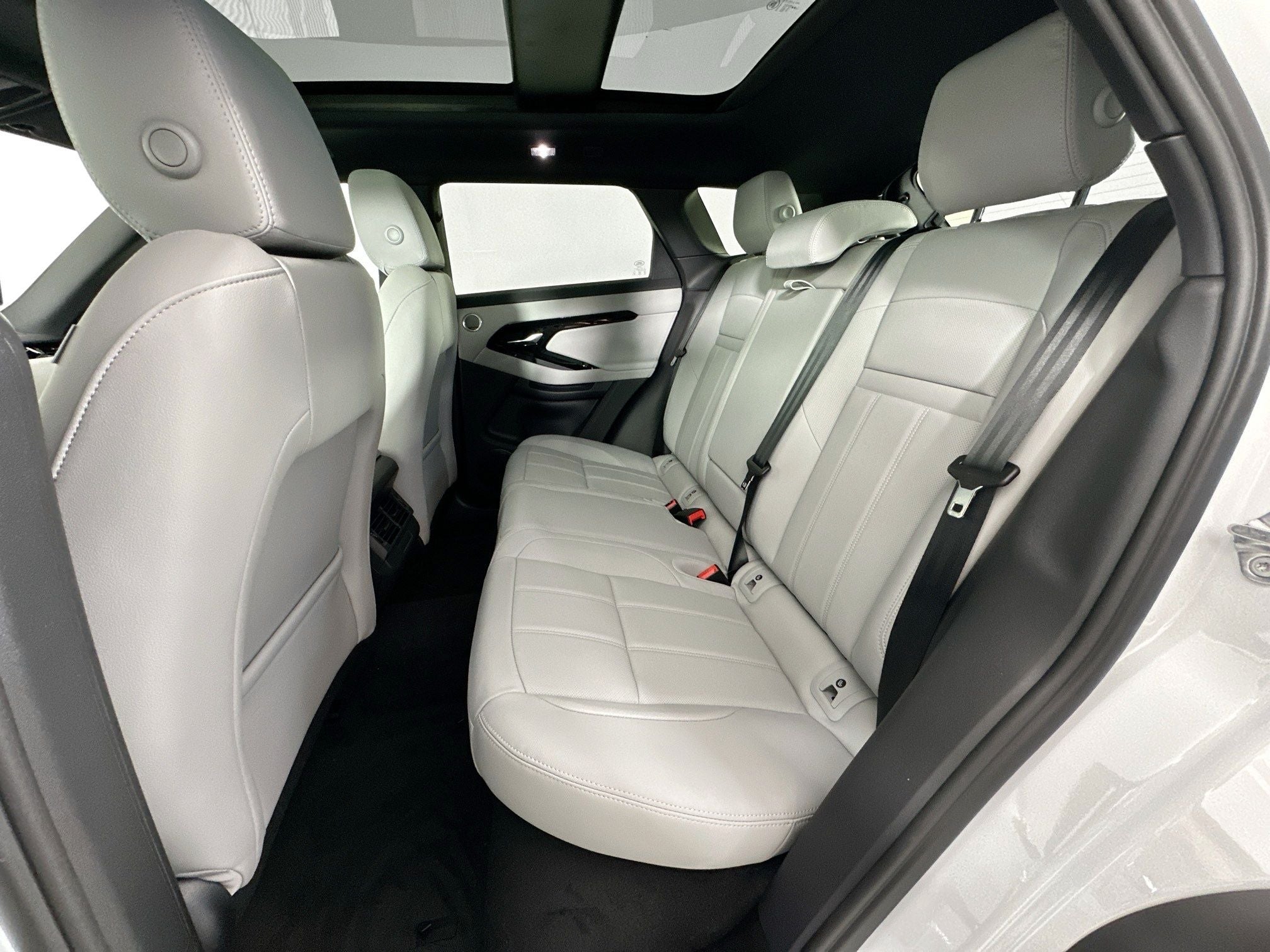 2026 Land Rover Range Rover Evoque S