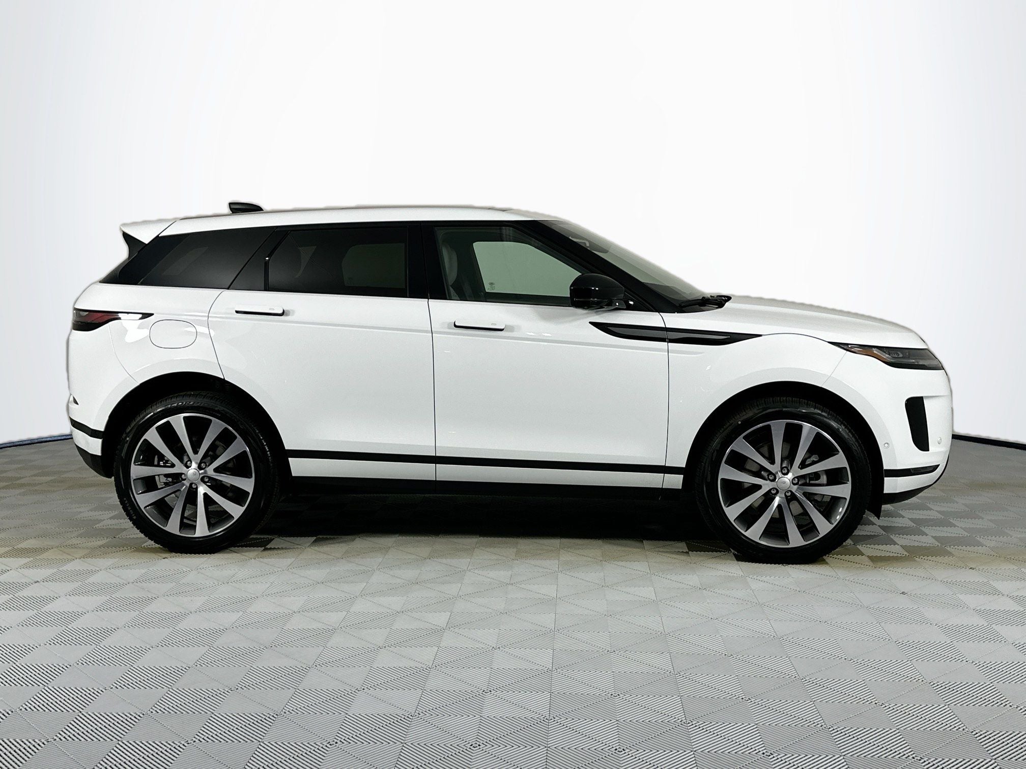 2026 Land Rover Range Rover Evoque S