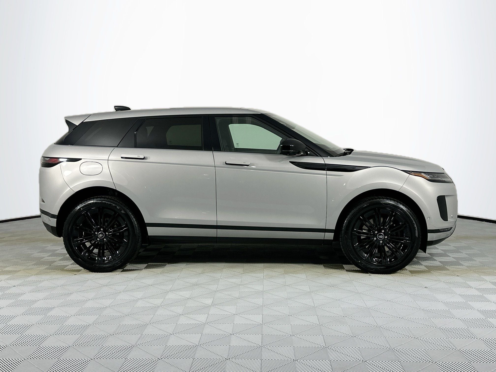2026 Land Rover Range Rover Evoque S