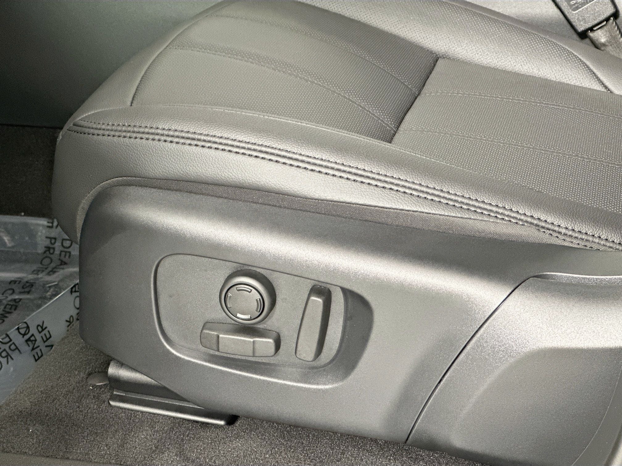 2026 Land Rover Range Rover Evoque S