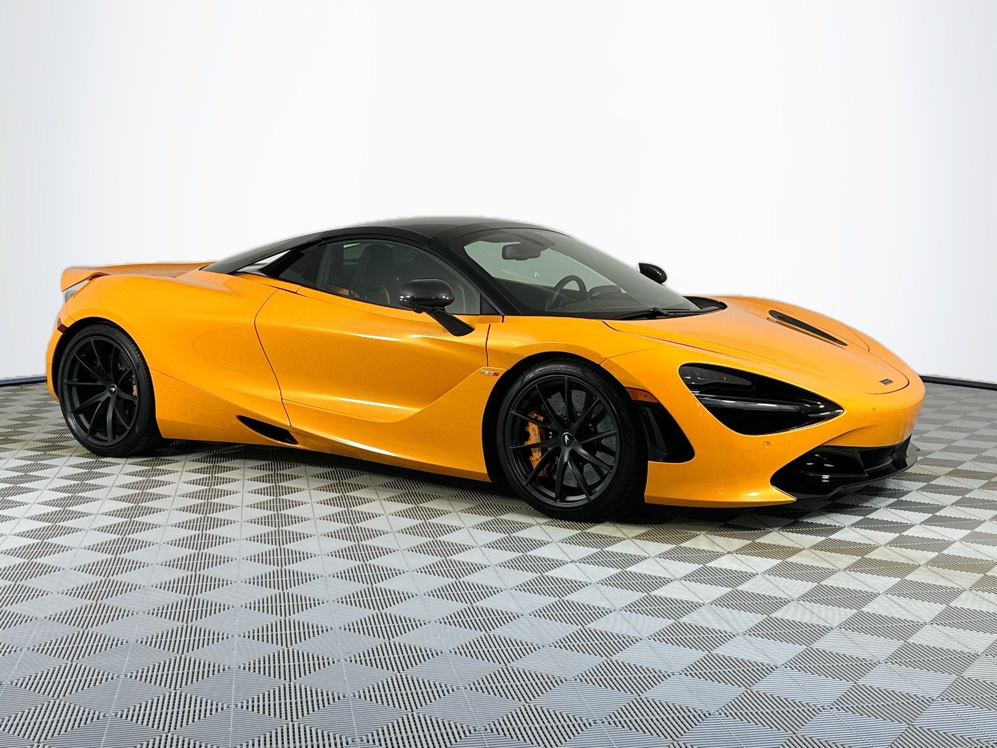 2022 McLaren 720S Performance