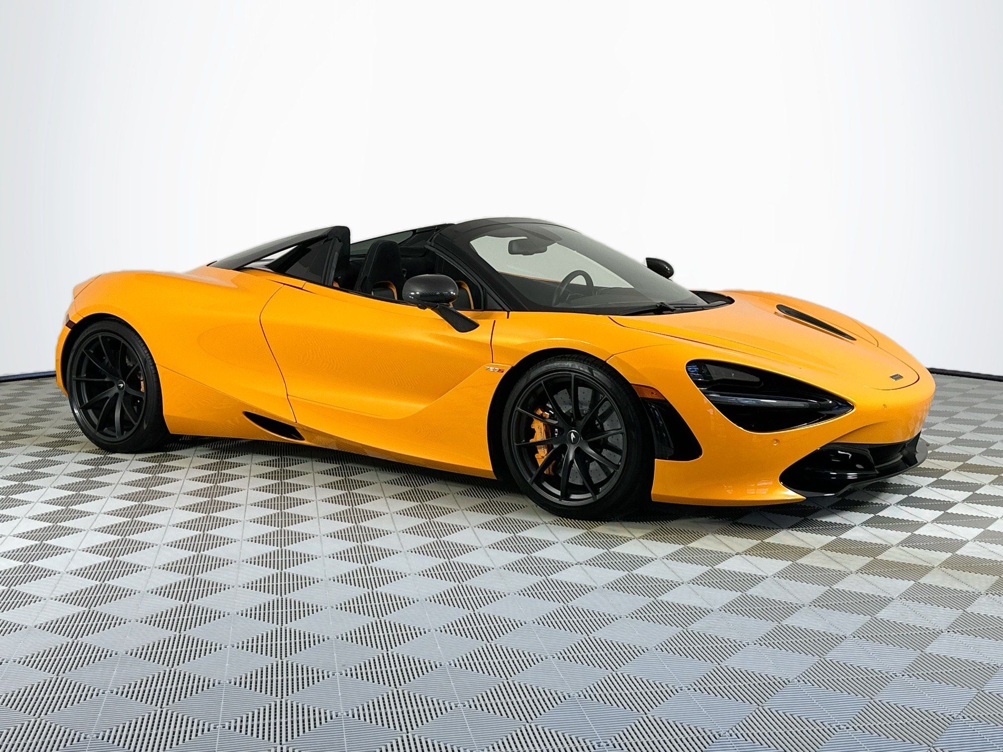 2022 McLaren 720S Performance