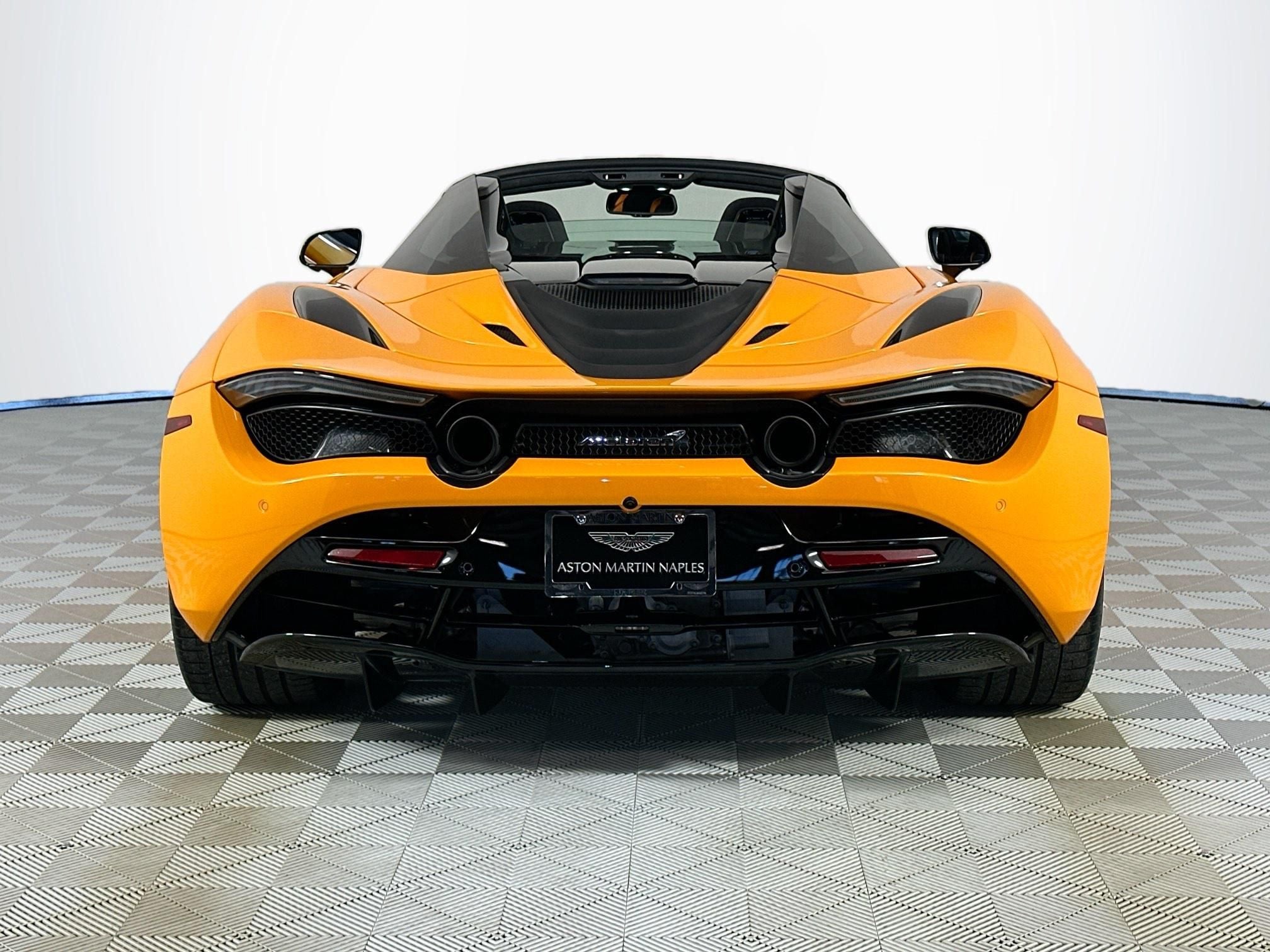 2022 McLaren 720S Performance