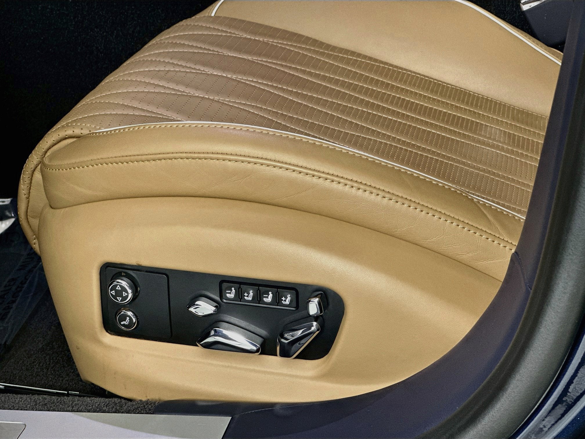 2022 Bentley Flying Spur Hybrid Mulliner