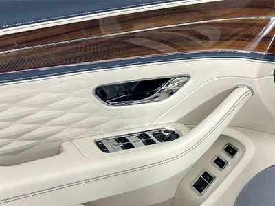 2022 Bentley Flying Spur Hybrid Base