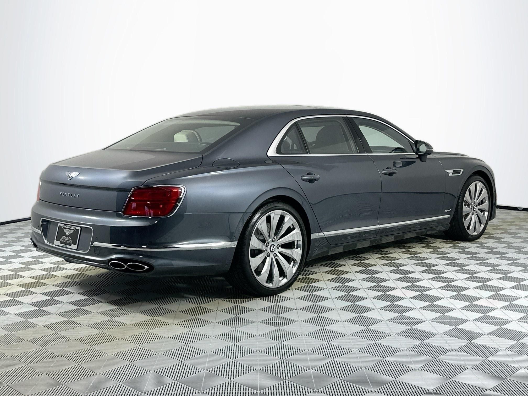 2022 Bentley Flying Spur Hybrid Base