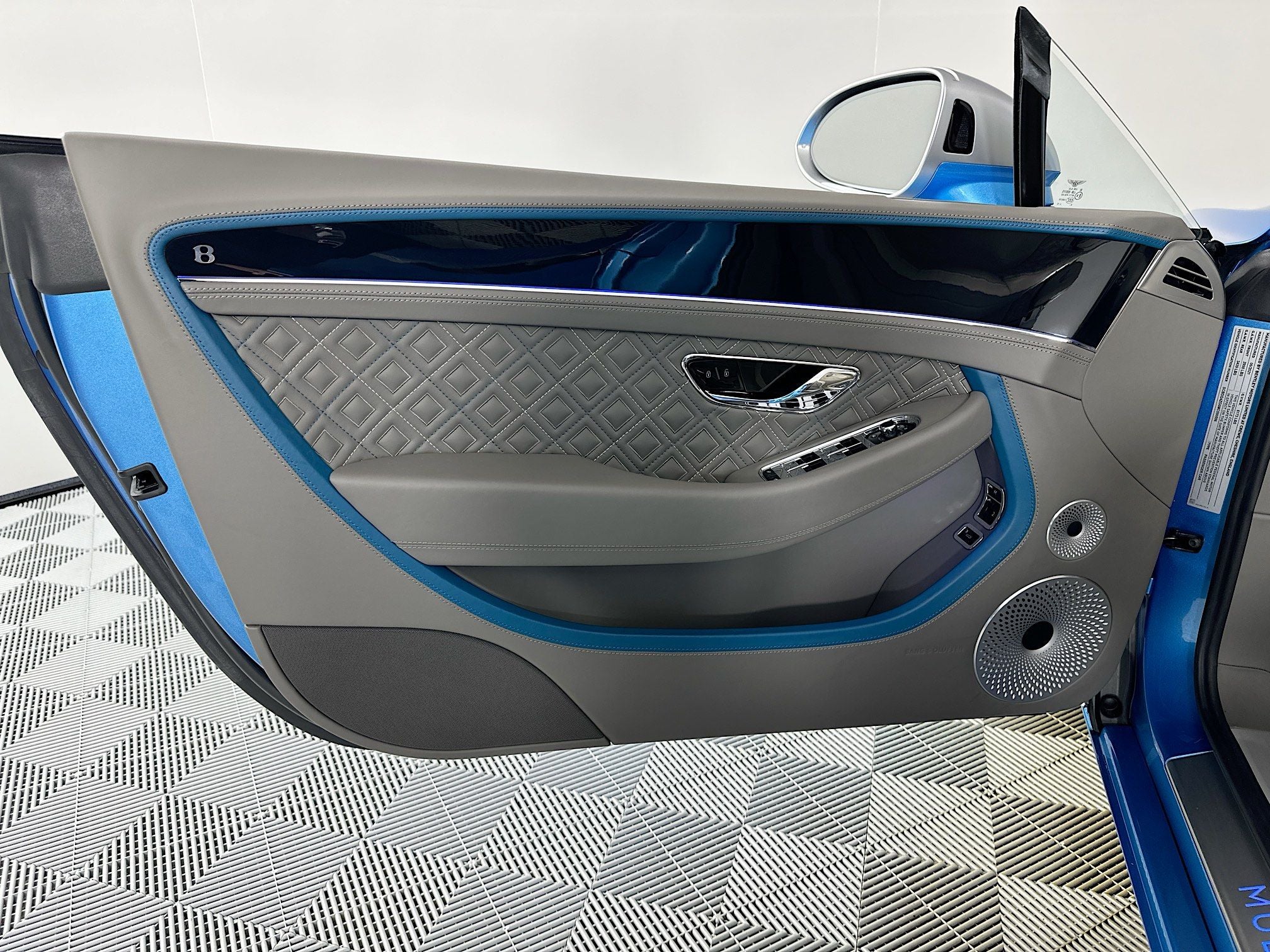 2021 Bentley Continental GTC Mulliner V8