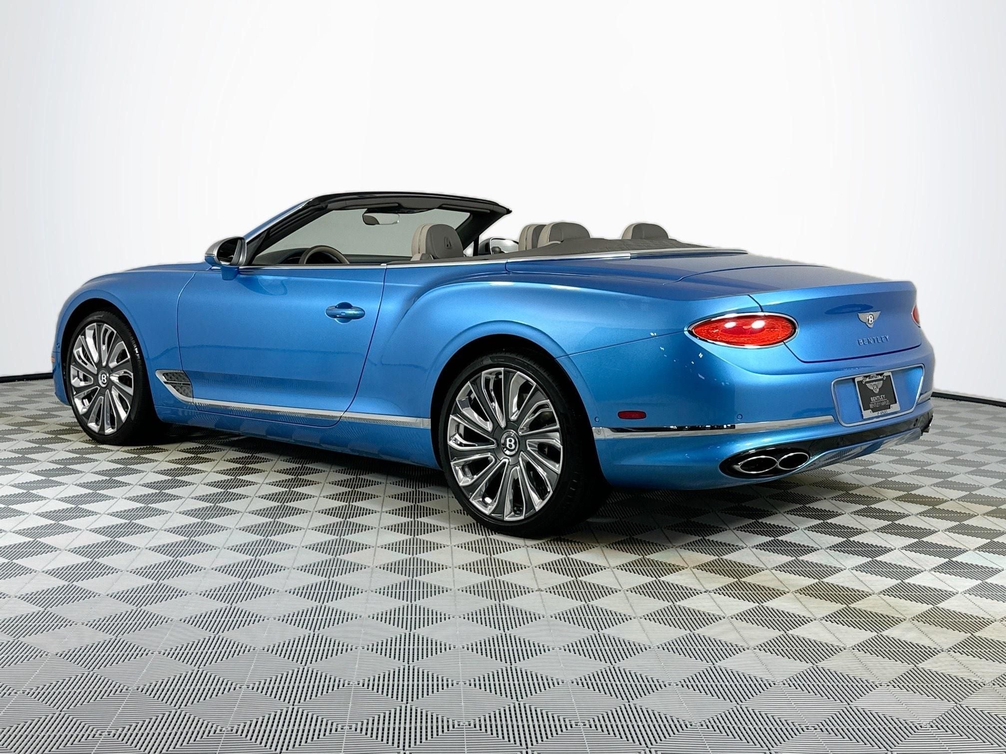 2021 Bentley Continental GTC Mulliner V8