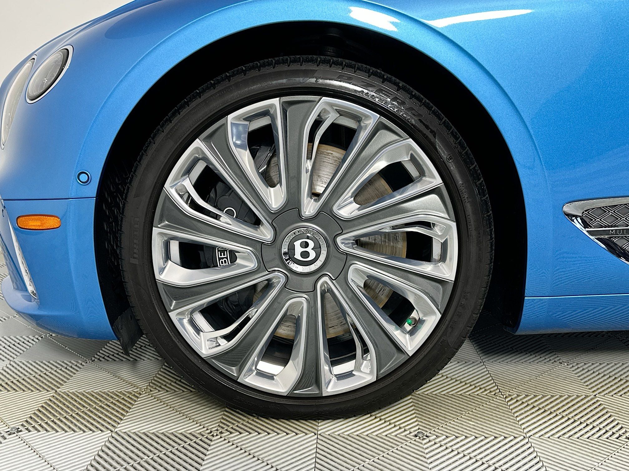 2021 Bentley Continental GTC Mulliner V8