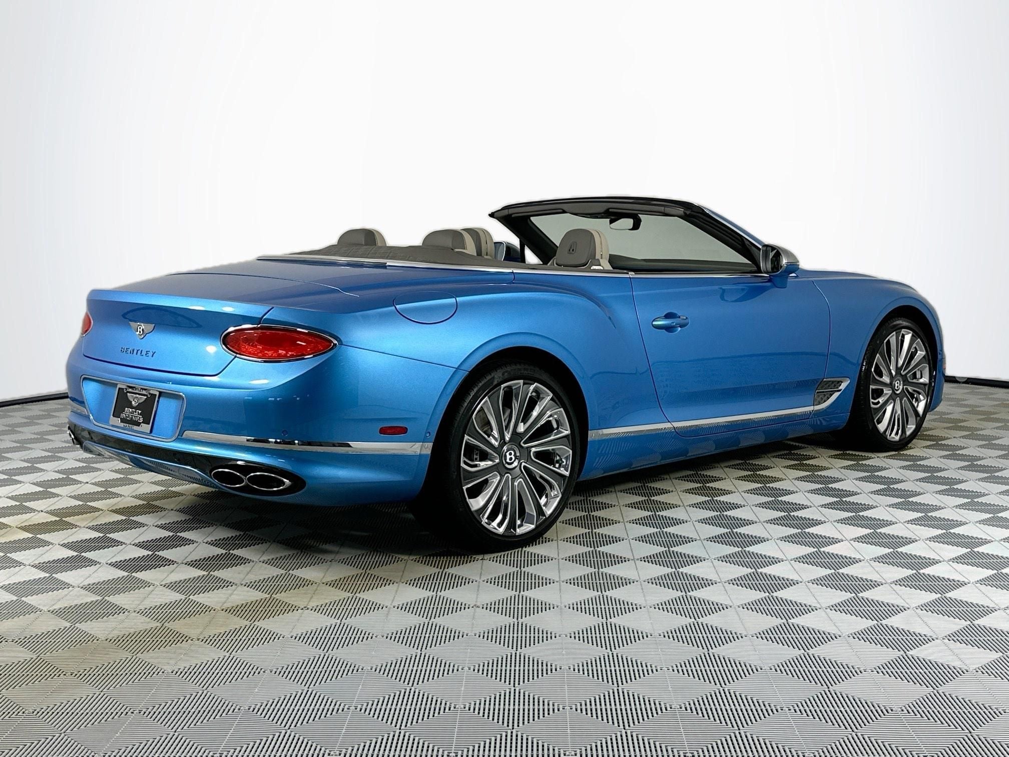 2021 Bentley Continental GTC Mulliner V8