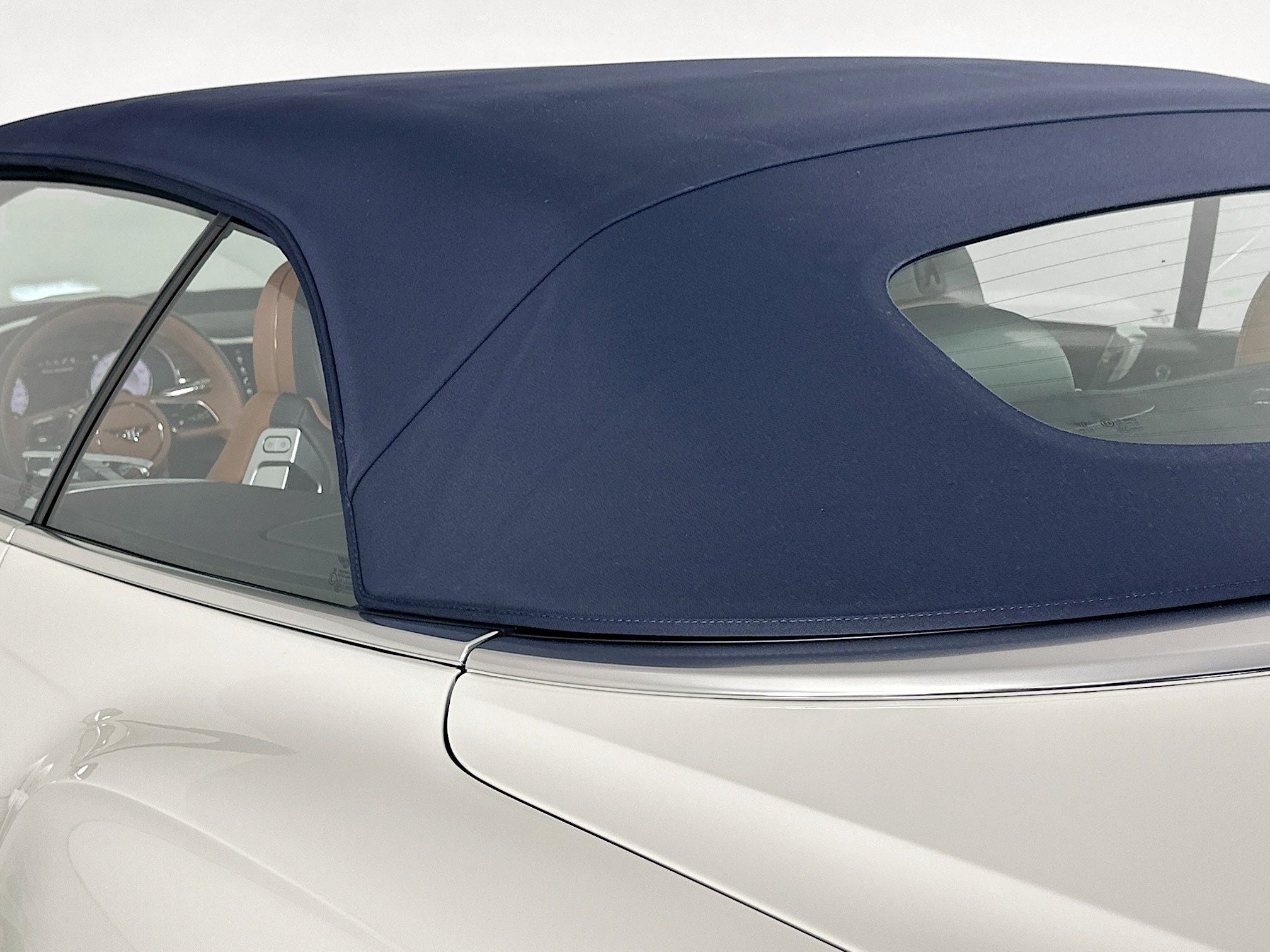 2023 Bentley Continental GTC Mulliner V8