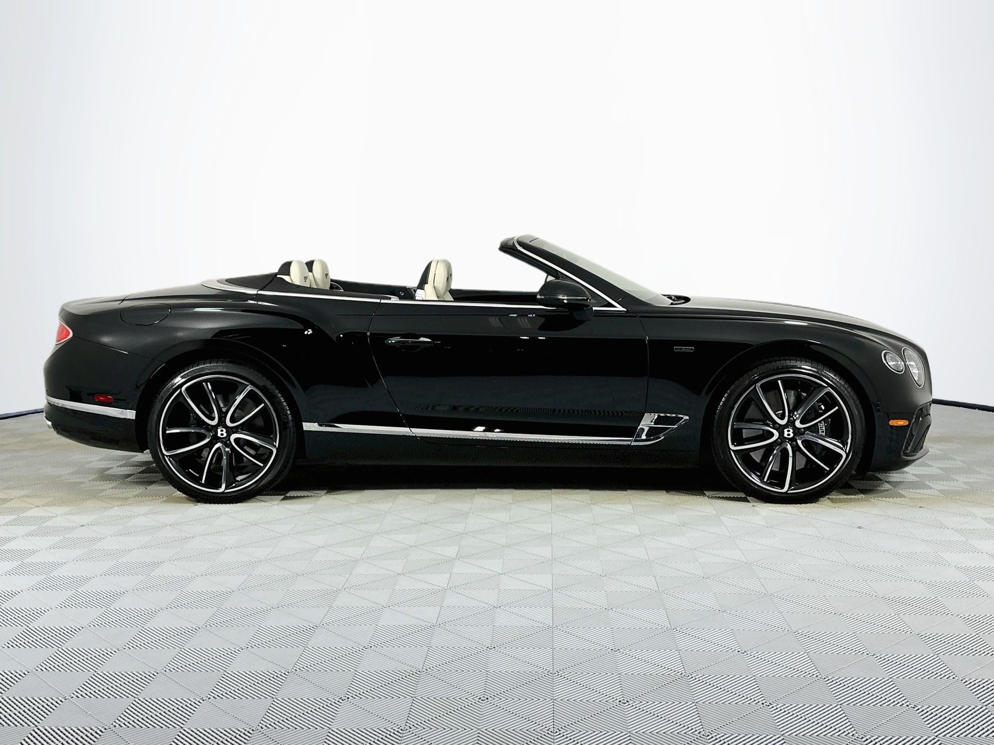 2024 Bentley Continental GTC V8 Edition 8