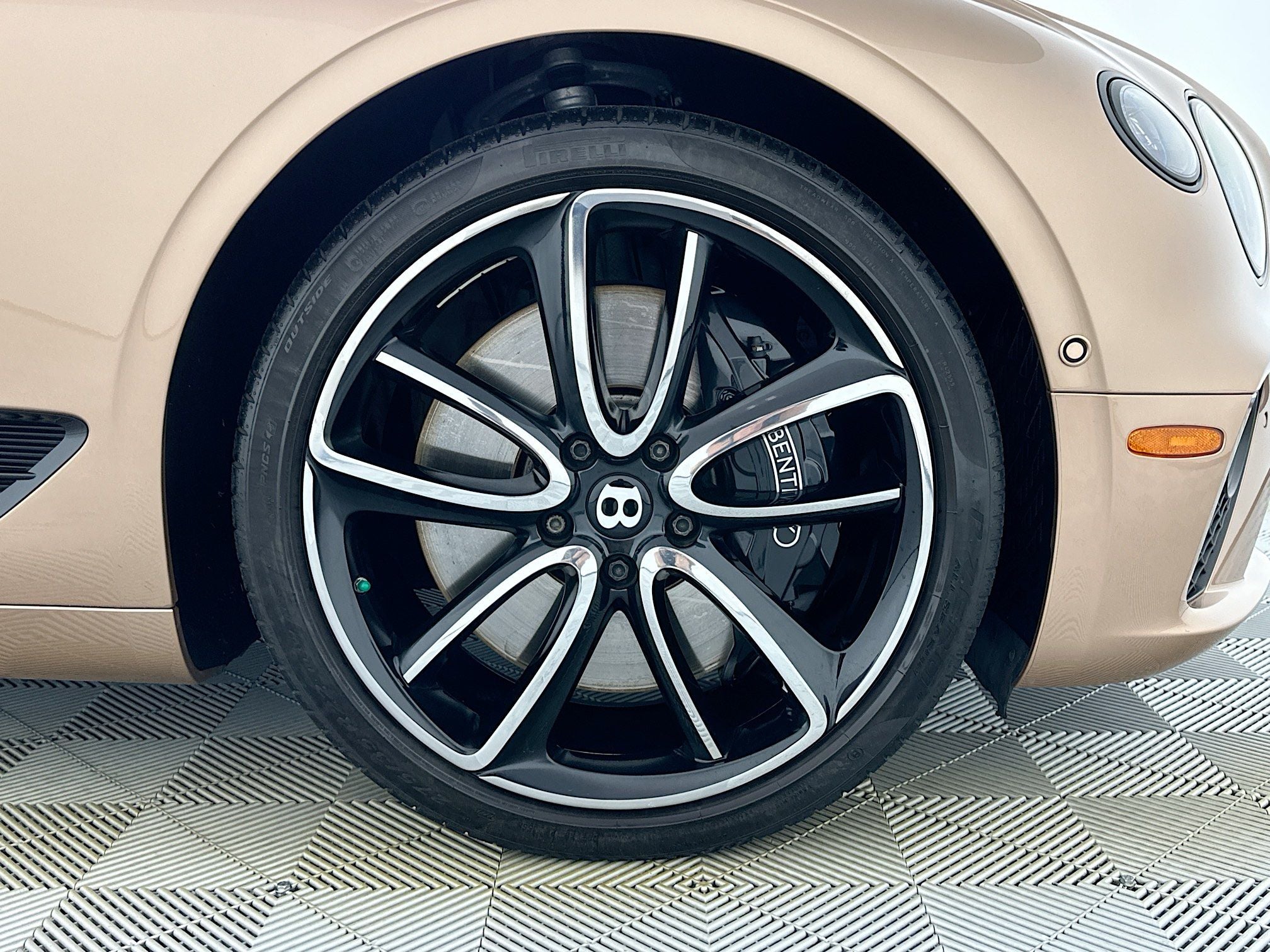2022 Bentley Continental GTC V8 MDS