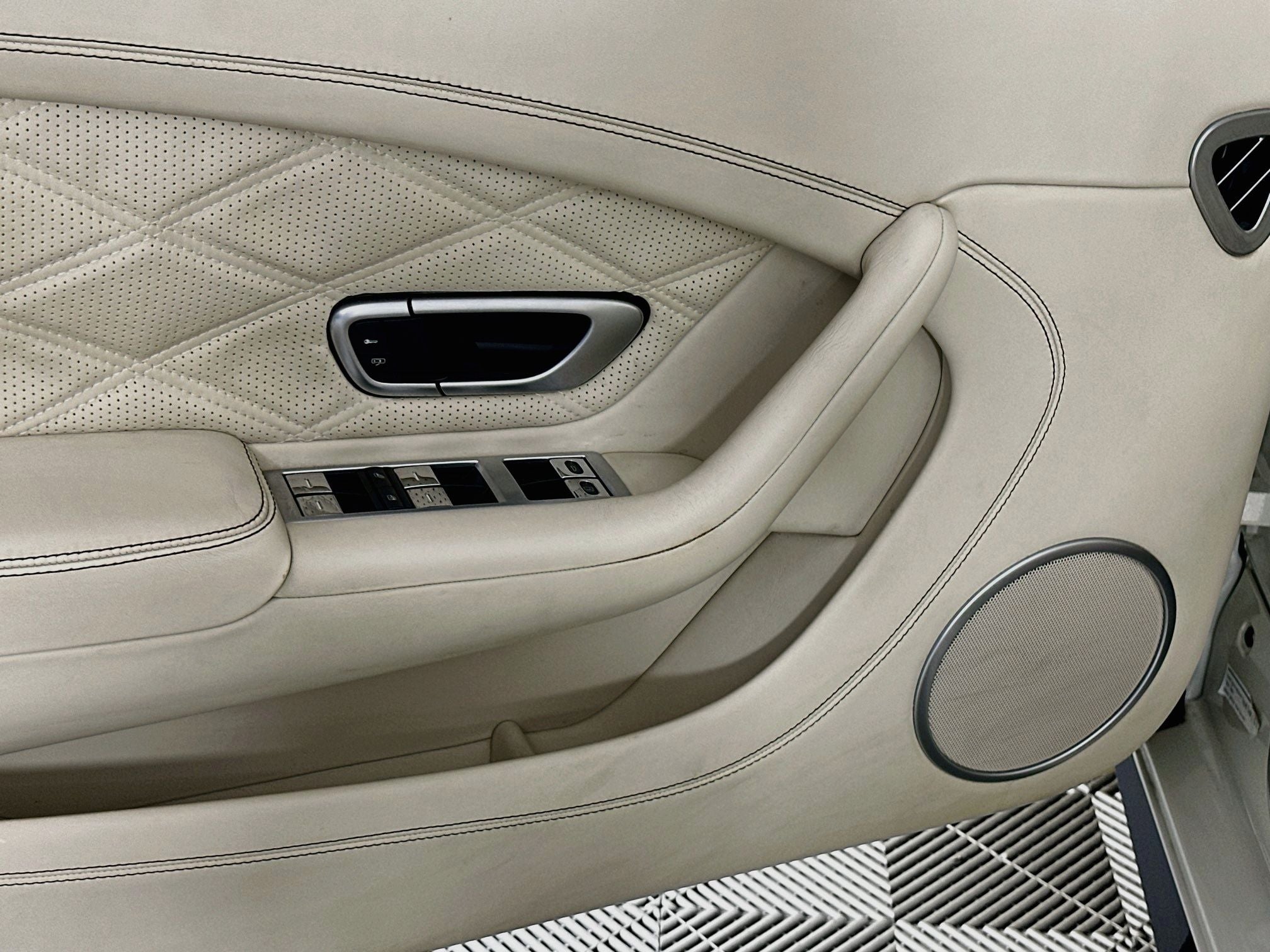 2015 Bentley Continental GTC Base