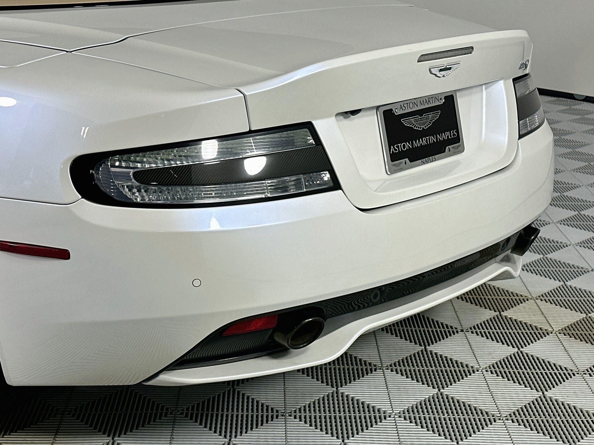 2015 Aston Martin DB9 Volante
