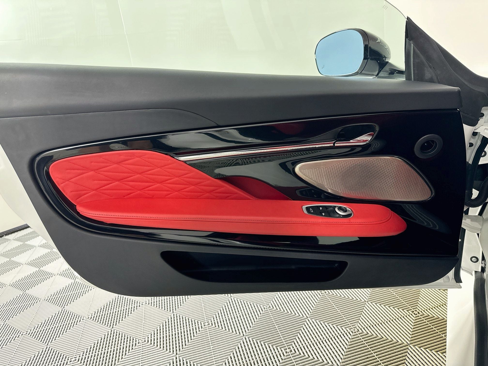 2024 Aston Martin DB12 Base