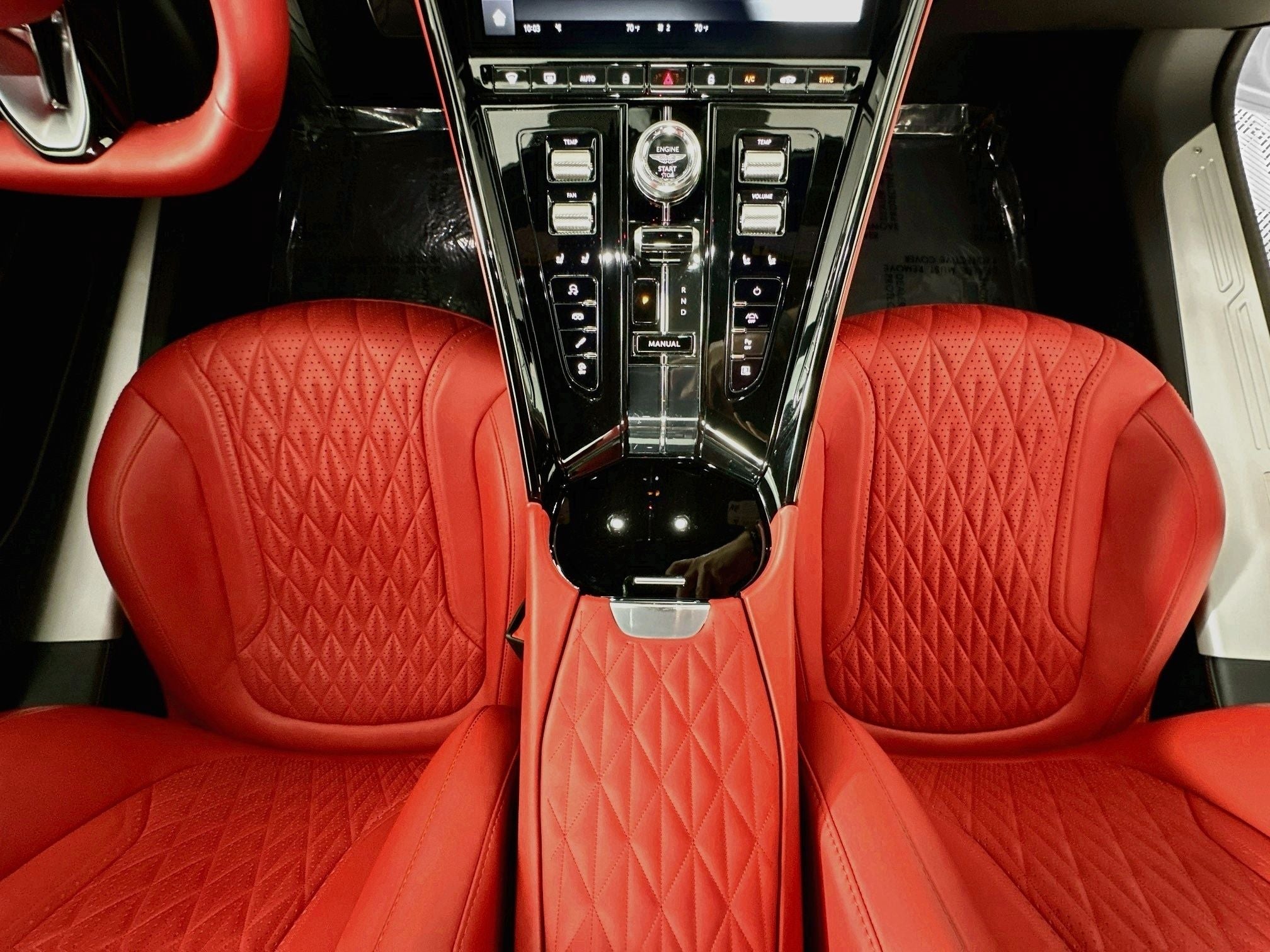 2024 Aston Martin DB12 Base