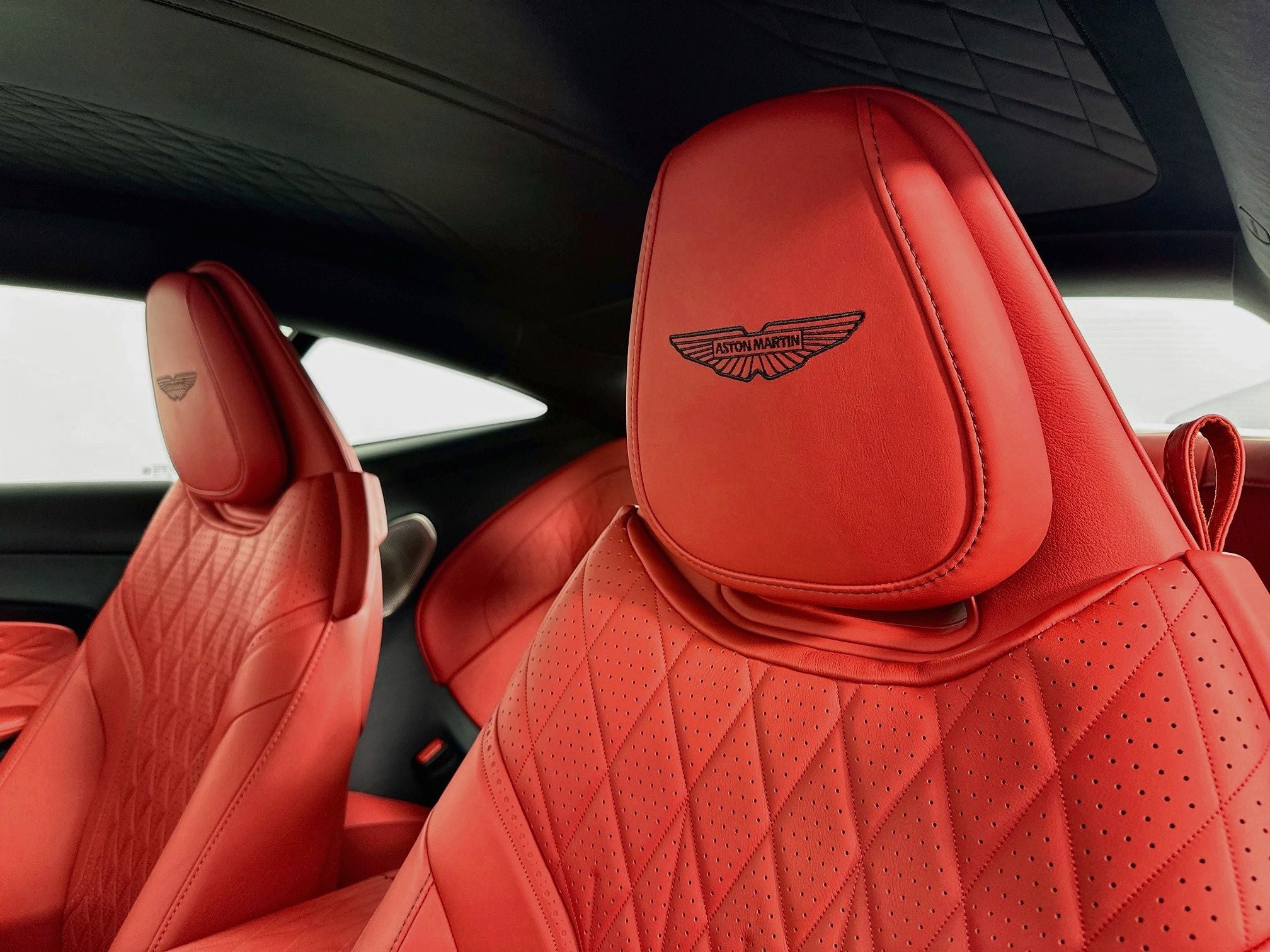 2024 Aston Martin DB12 Base