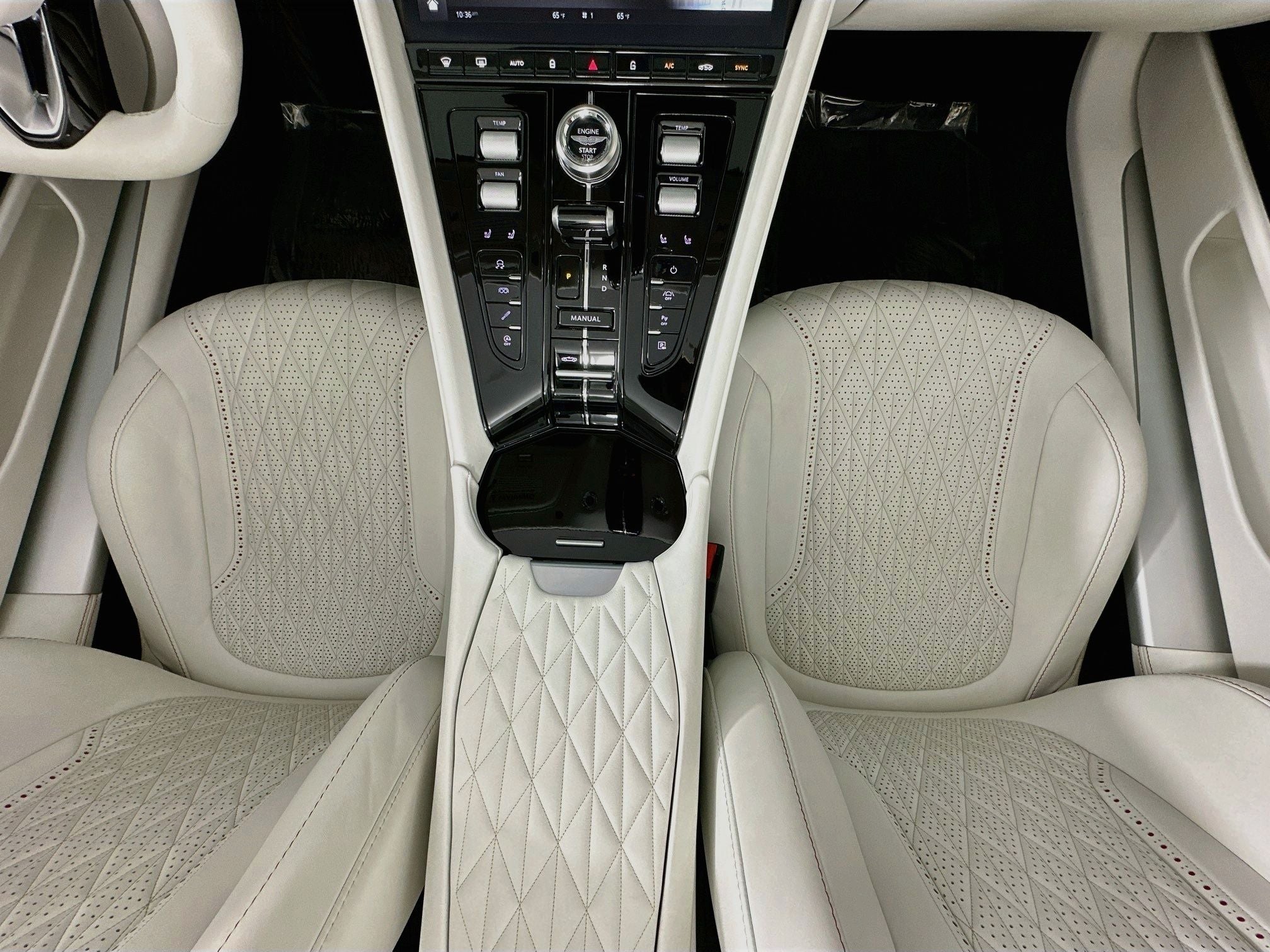 2024 Aston Martin DB12 Volante