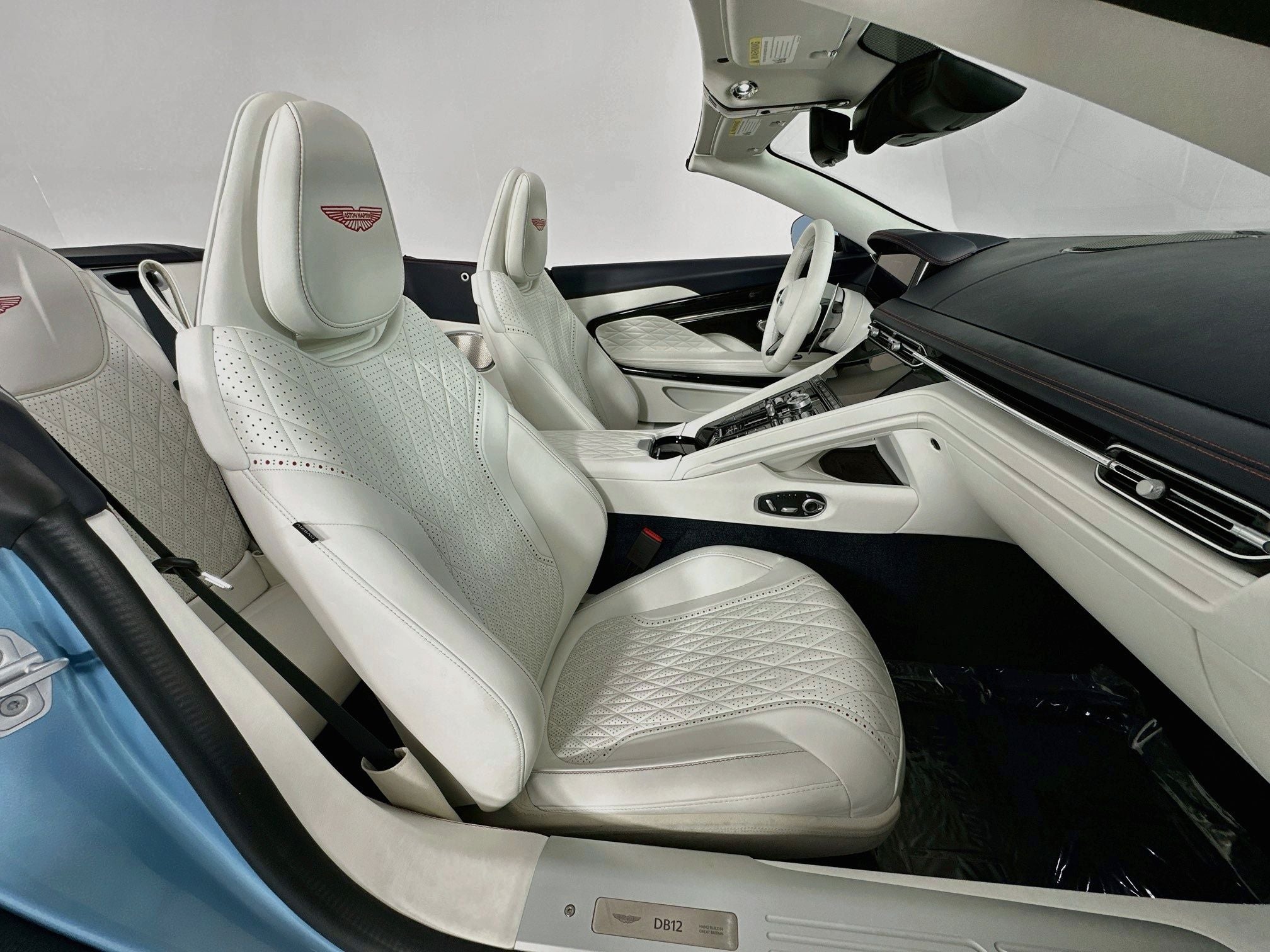 2024 Aston Martin DB12 Volante