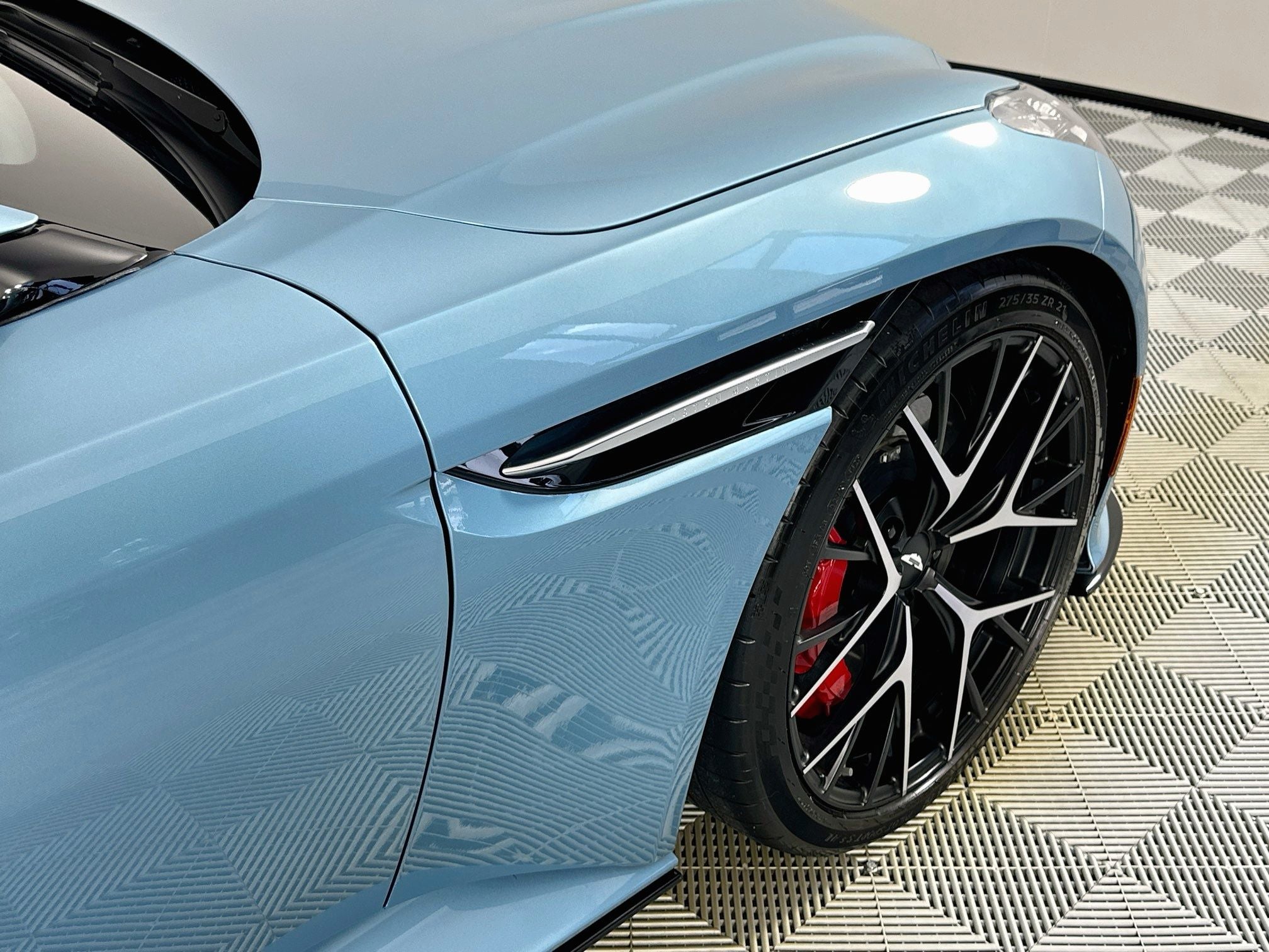 2024 Aston Martin DB12 Volante
