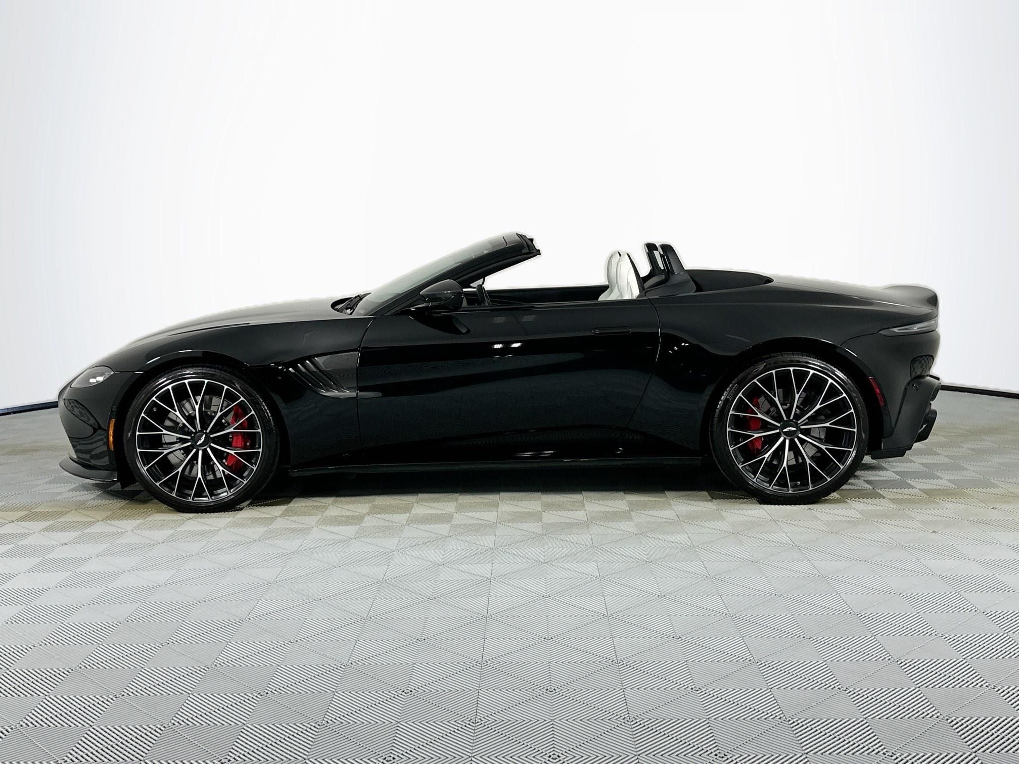 2023 Aston Martin Vantage Roadster