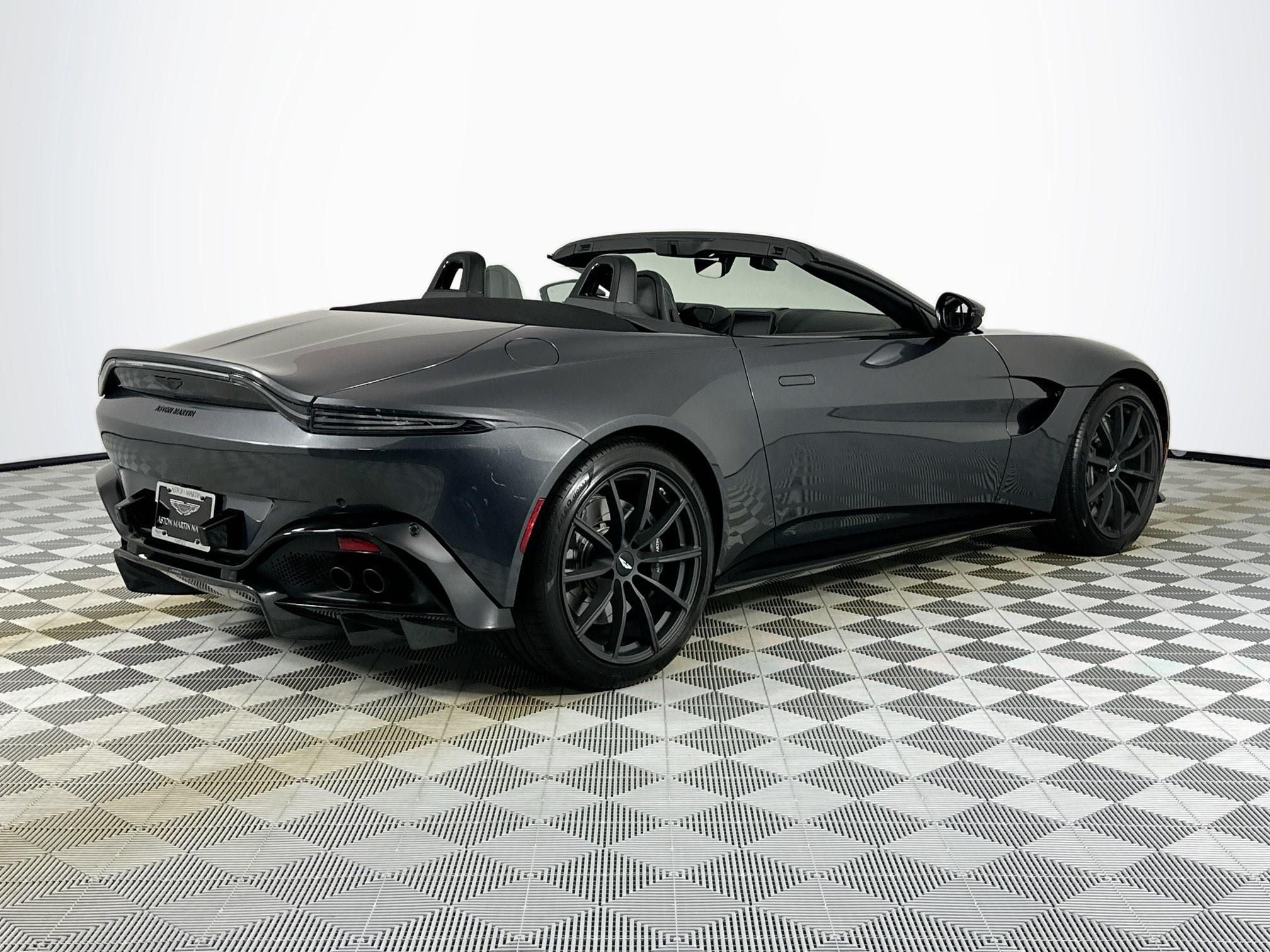 2021 Aston Martin Vantage Roadster