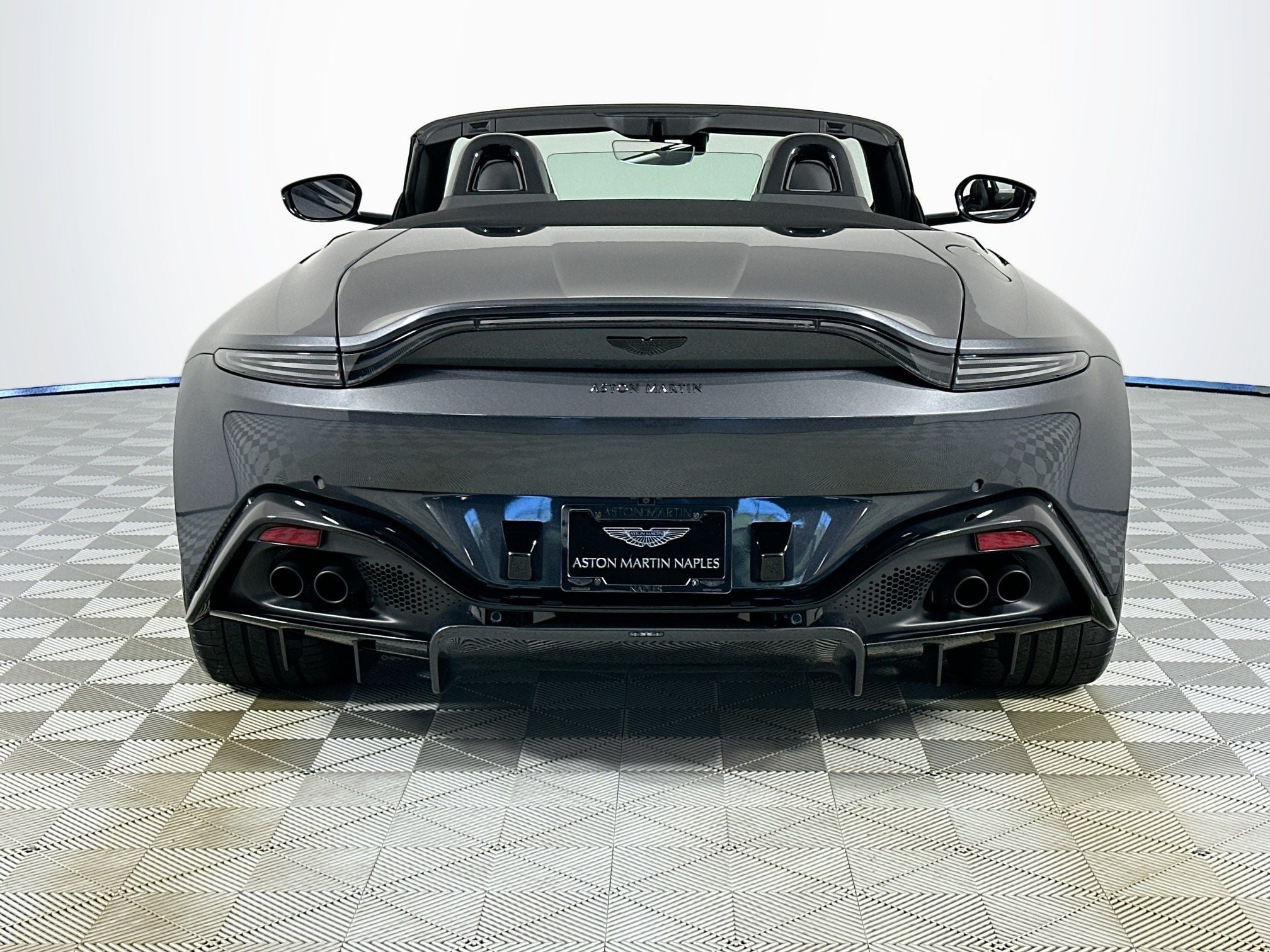 2021 Aston Martin Vantage Roadster
