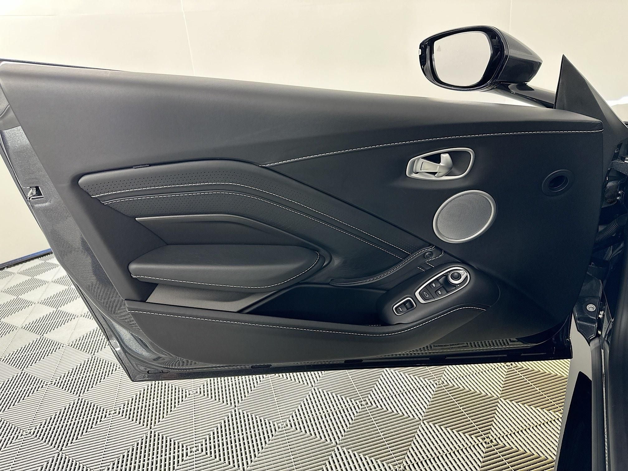 2021 Aston Martin Vantage Roadster