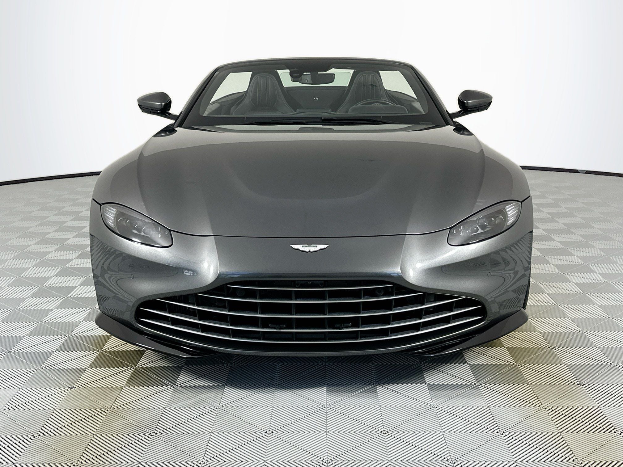 2022 Aston Martin Vantage Roadster