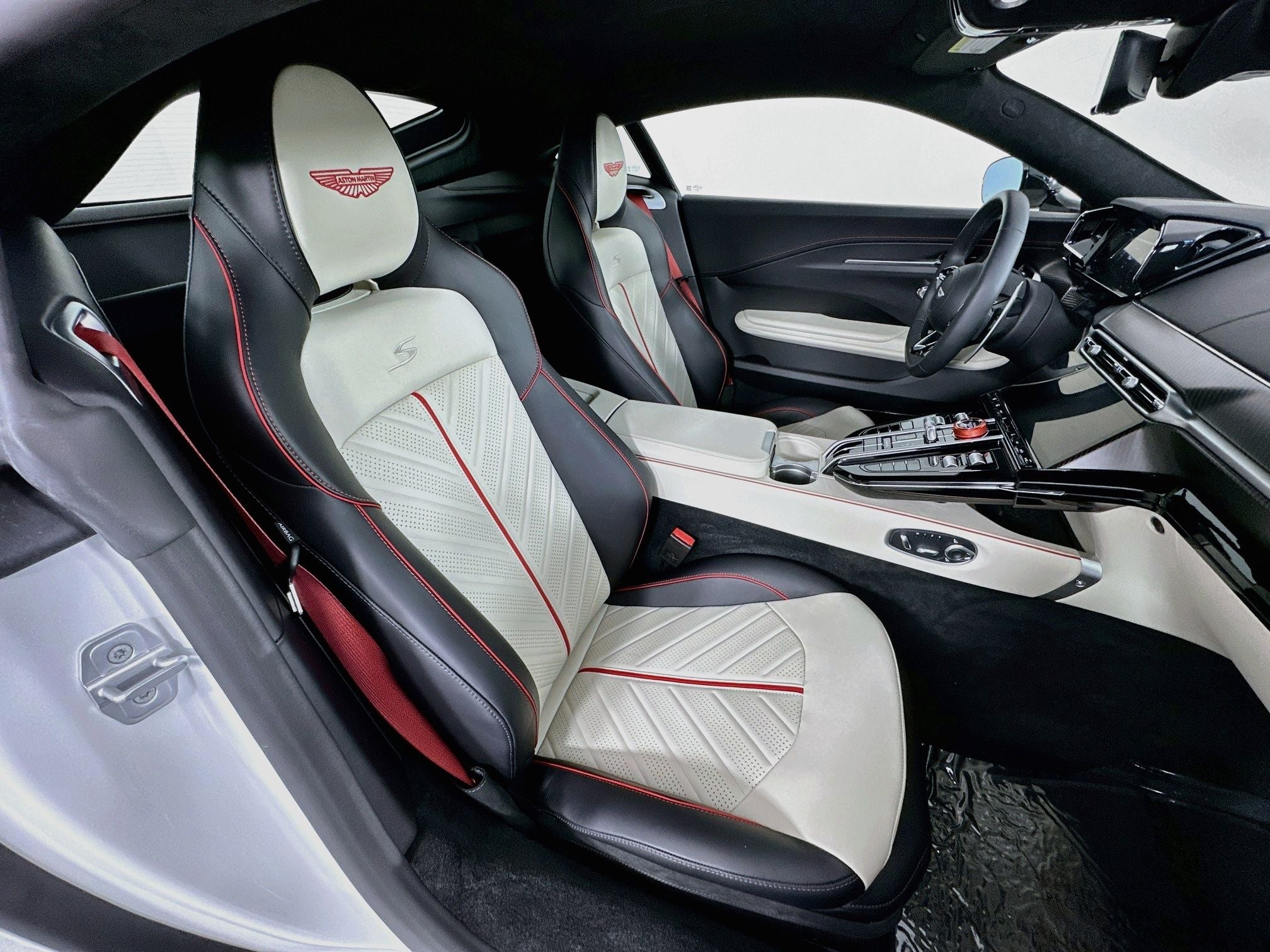 2026 Aston Martin Vantage S