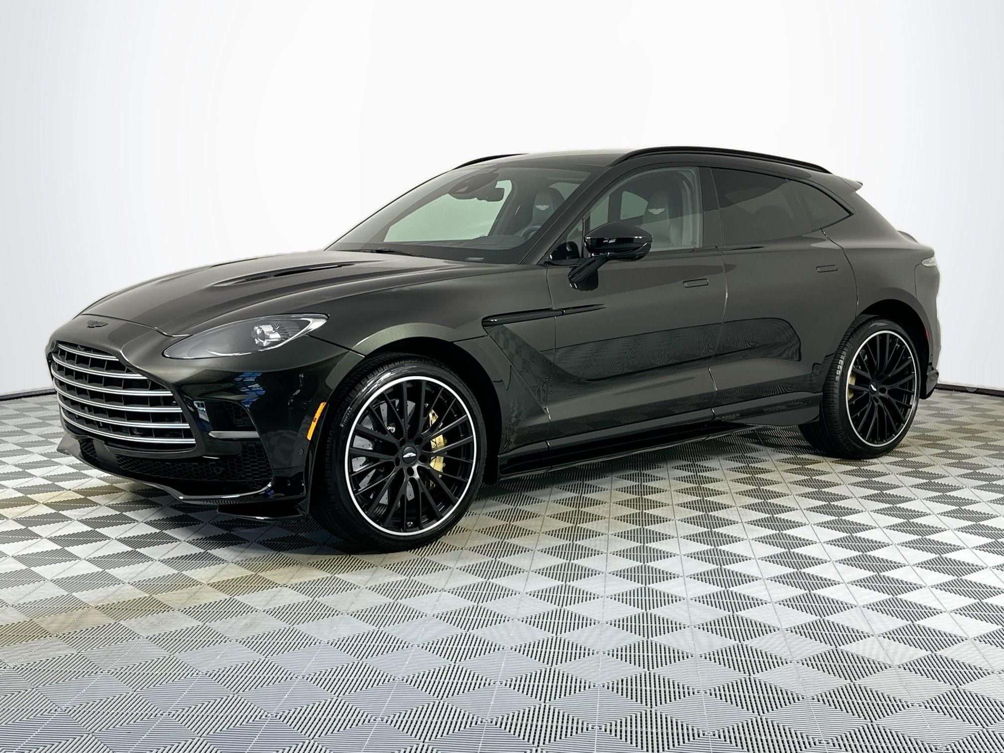 2024 Aston Martin DBX 707