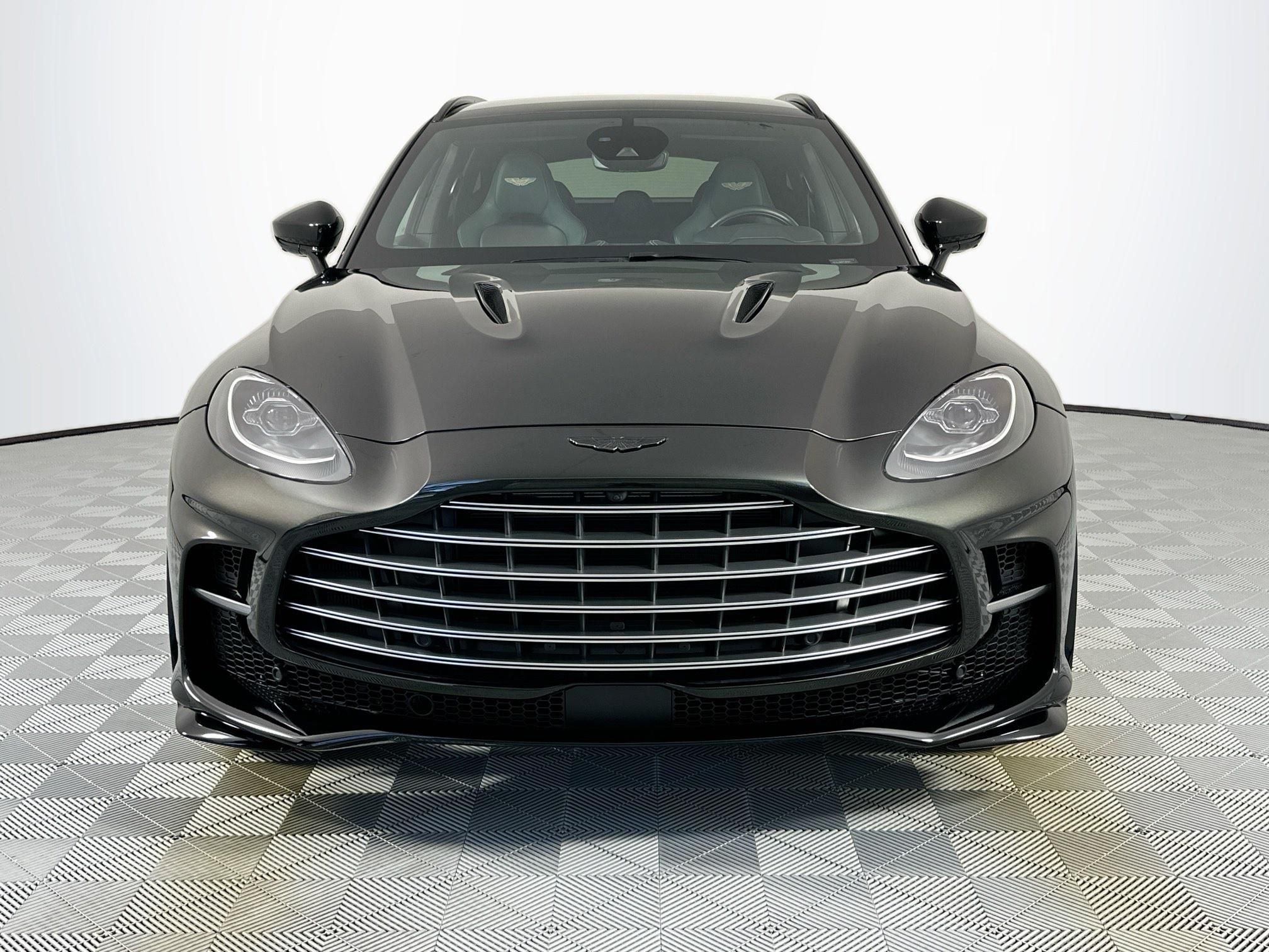 2024 Aston Martin DBX 707