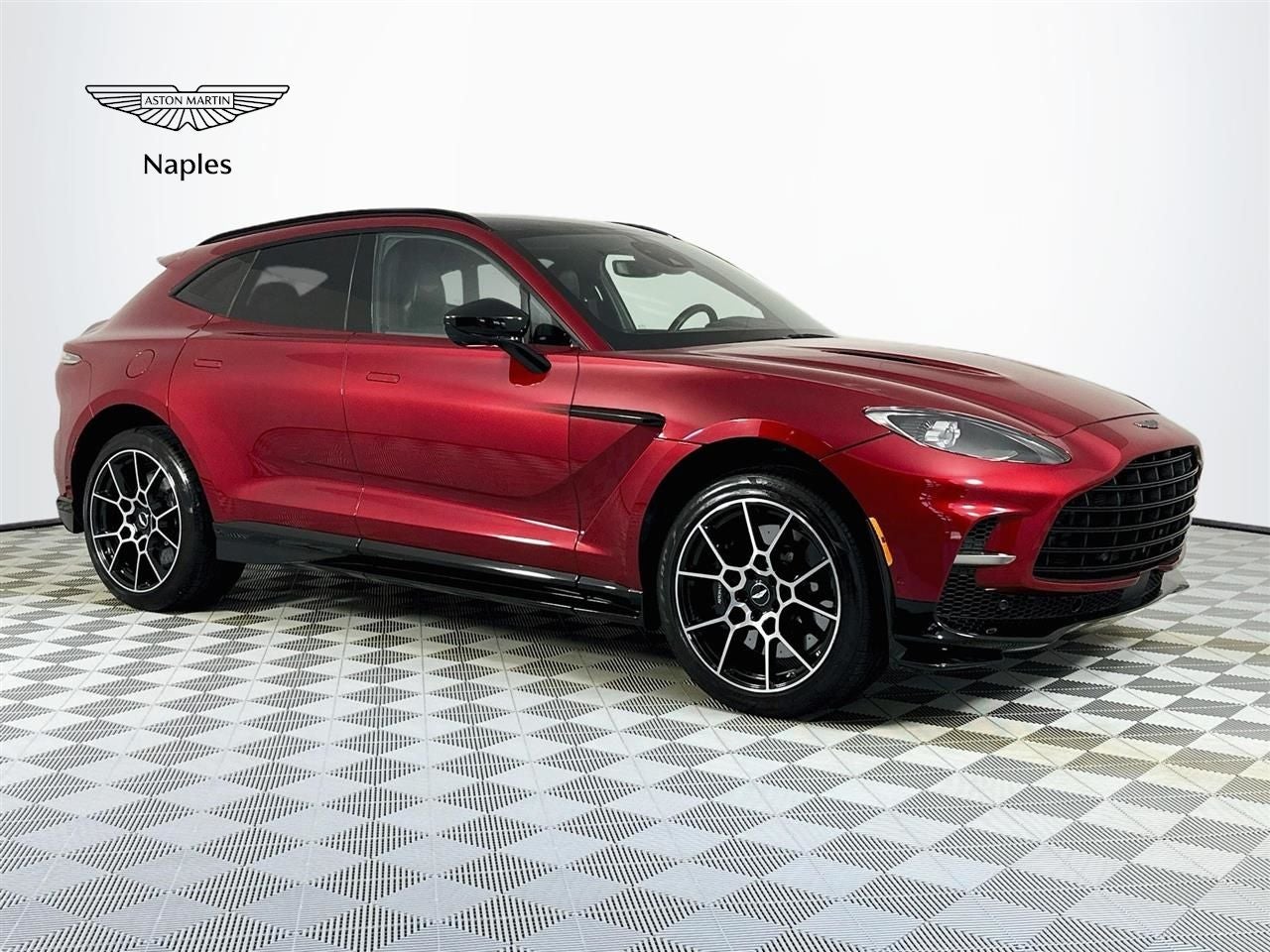 2023 Aston Martin DBX 707