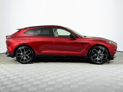 2025 Aston Martin DBX 707