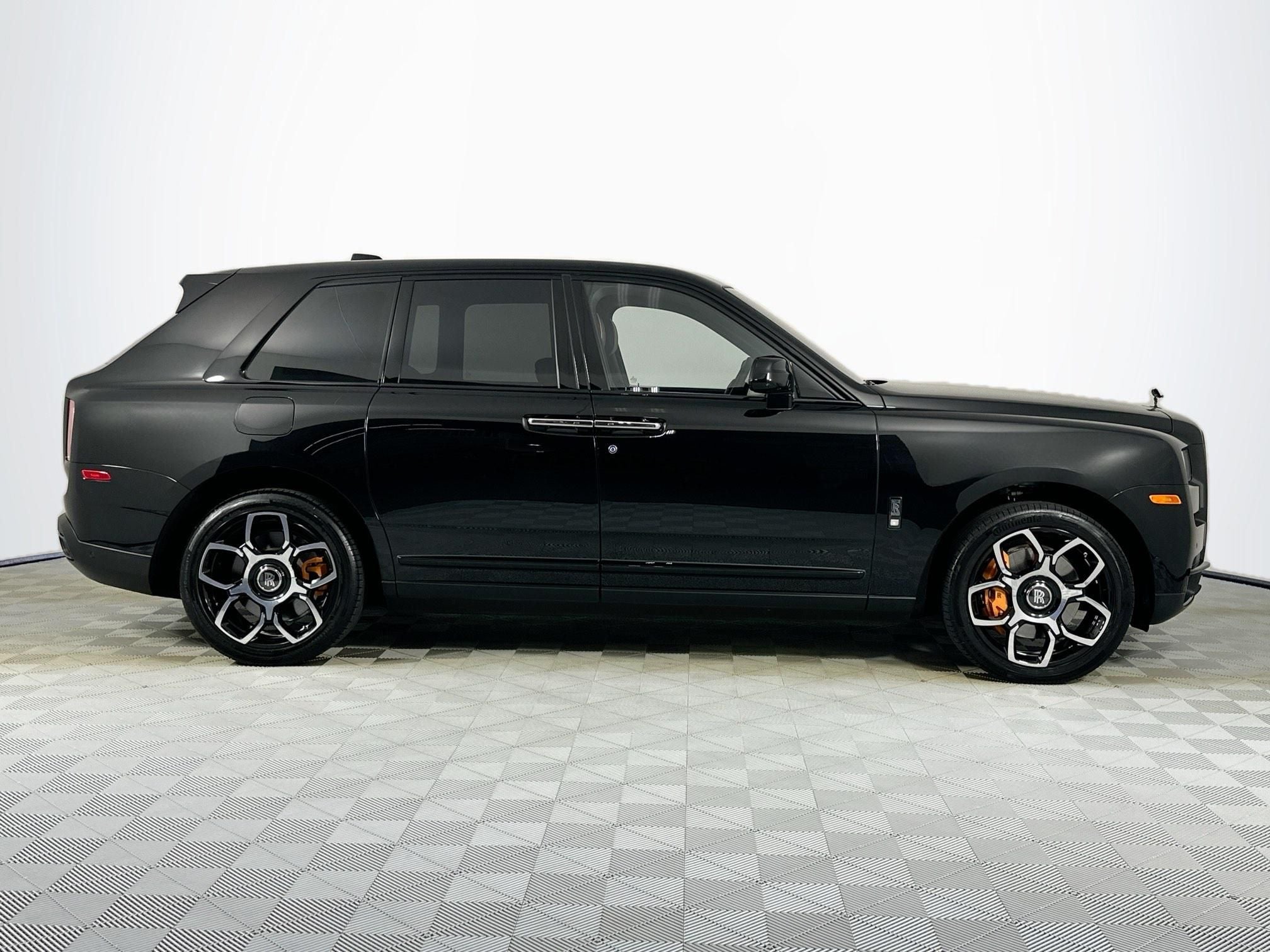 2024 Rolls-Royce Black Badge Cullinan Base