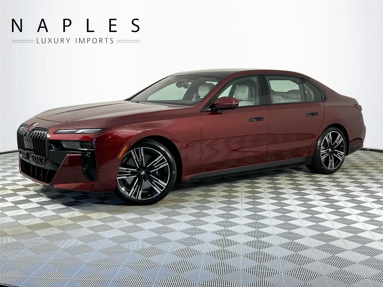 2023 BMW 7 Series 740i