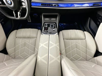 2023 BMW 7 Series 740i