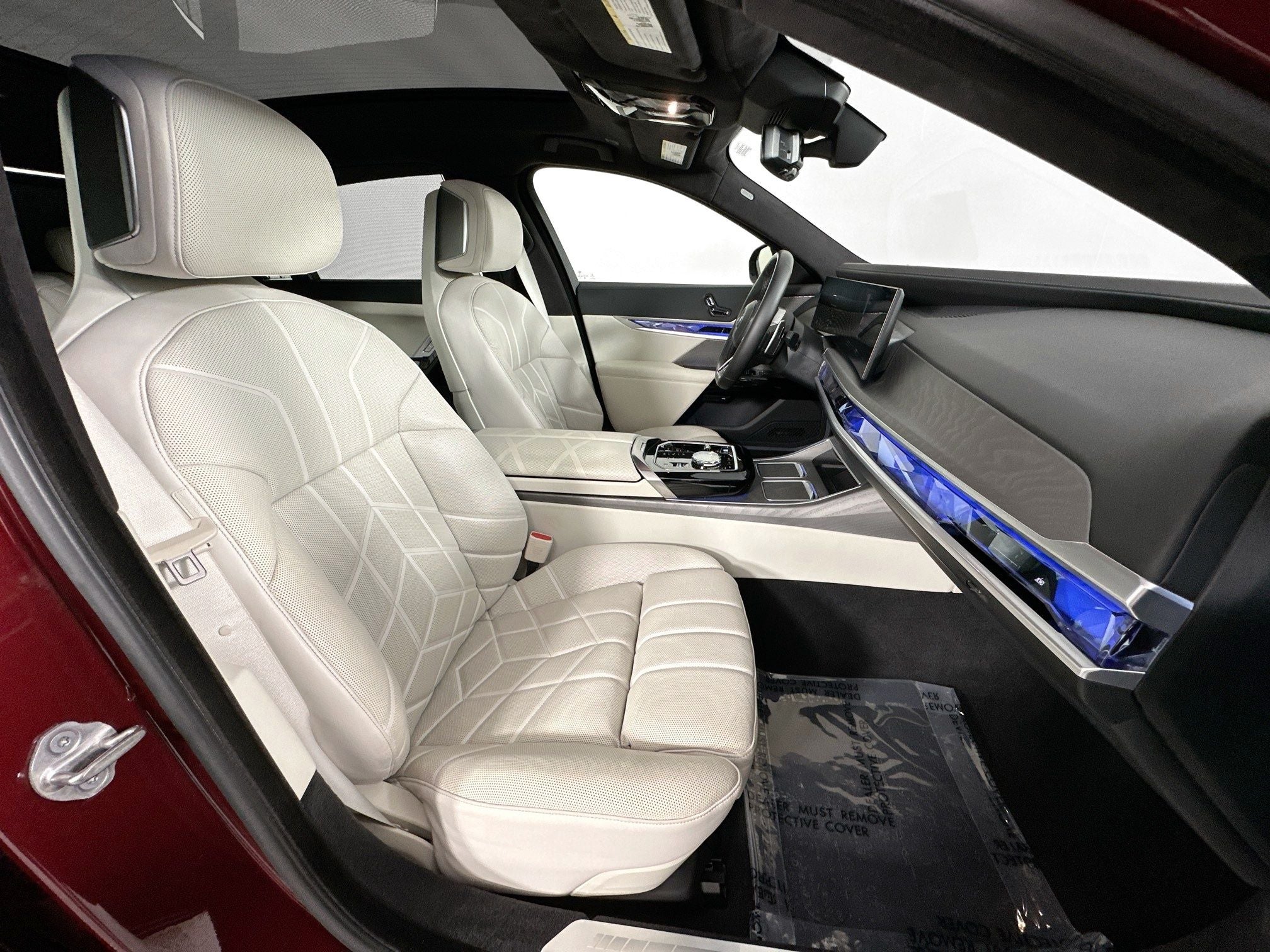 2023 BMW 7 Series 740i