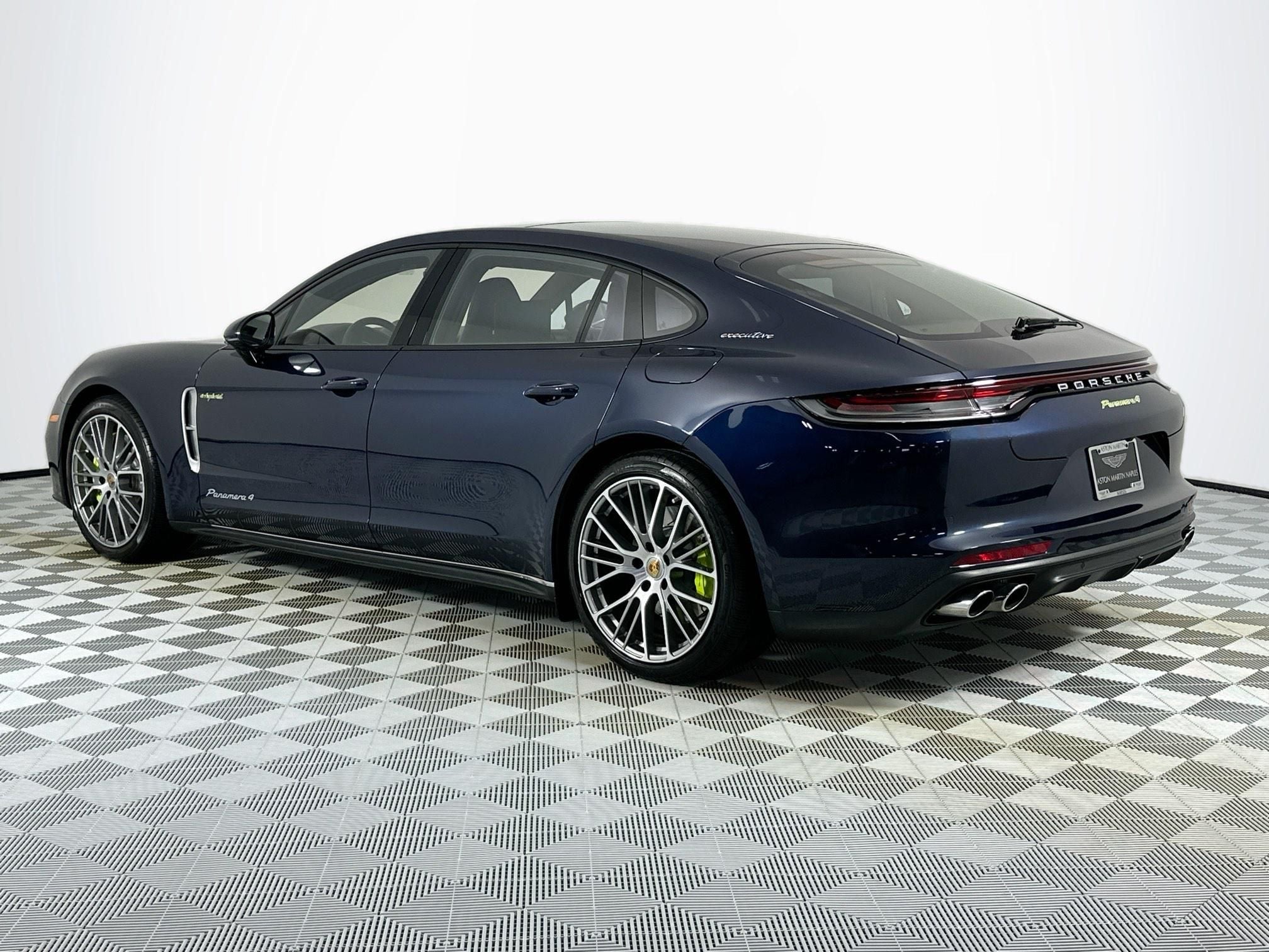 2023 Porsche Panamera E-Hybrid 4 Executive