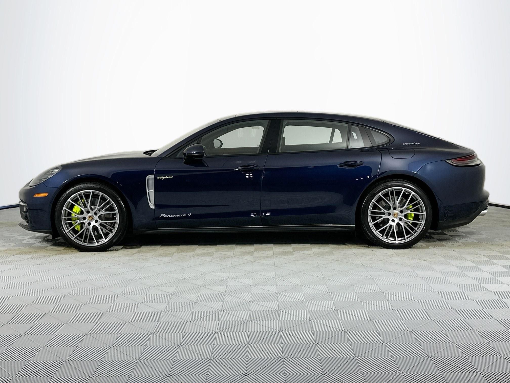2023 Porsche Panamera E-Hybrid 4 Executive