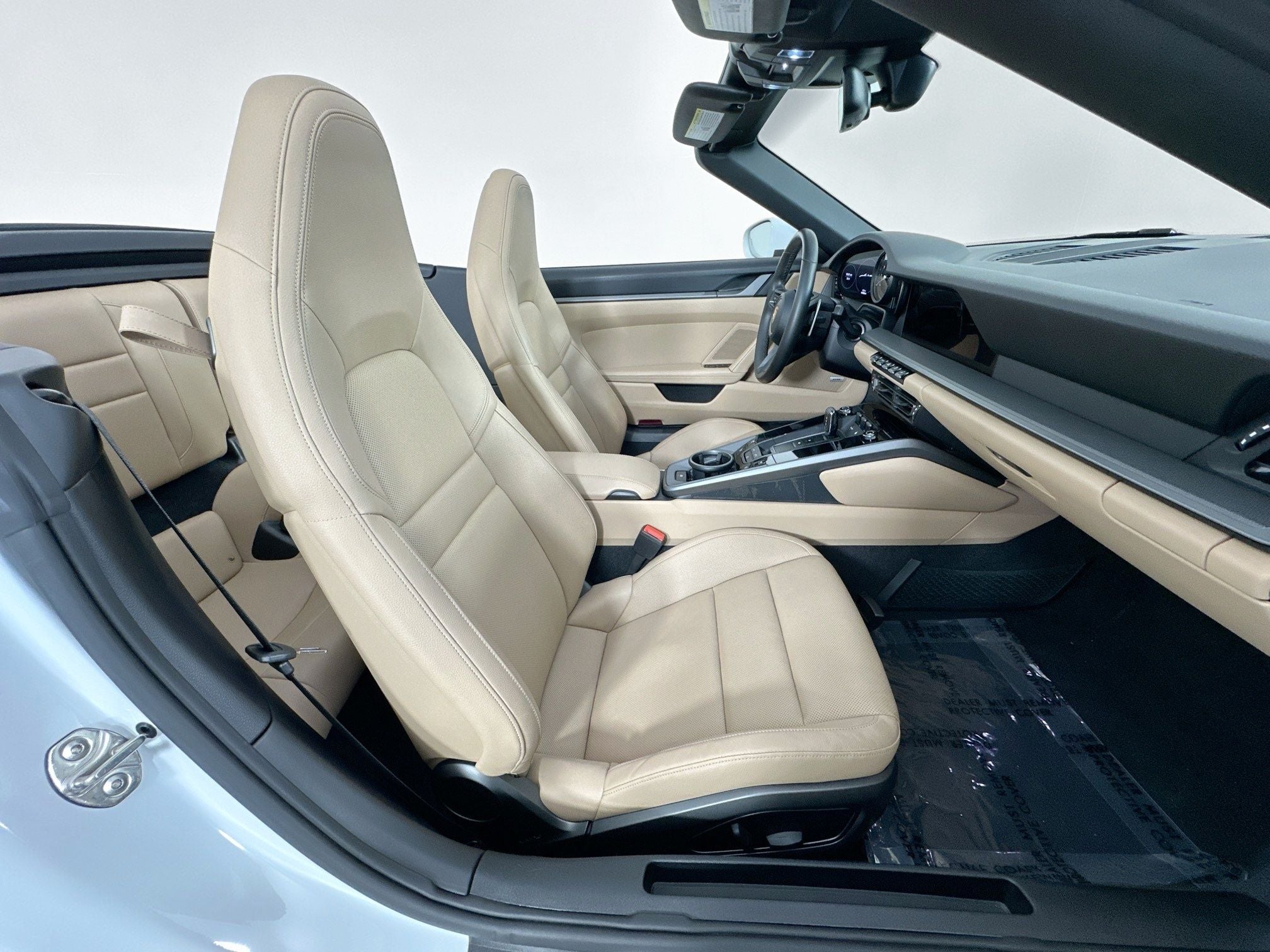 2022 Porsche 911 Carrera
