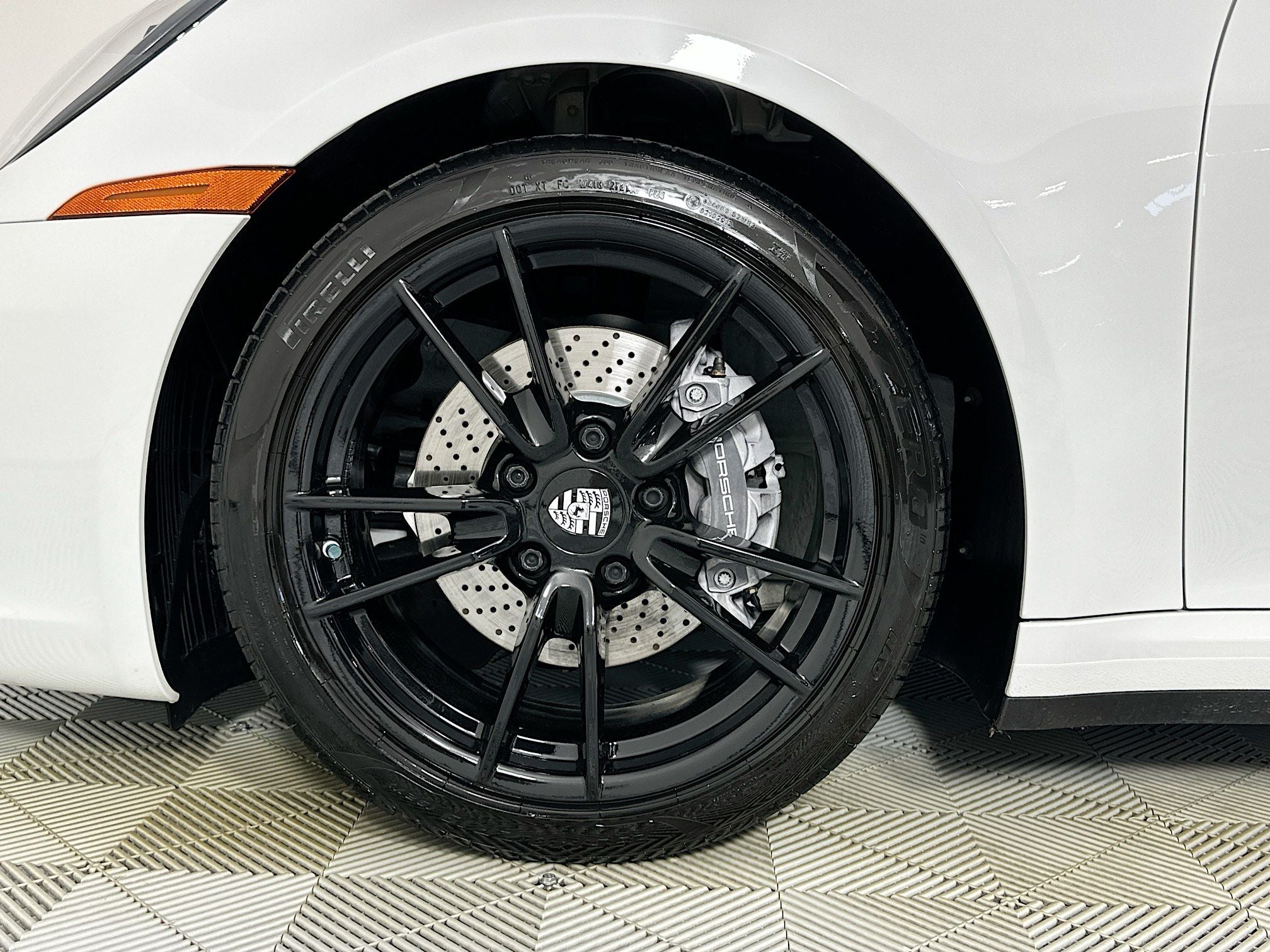 2022 Porsche 911 Carrera