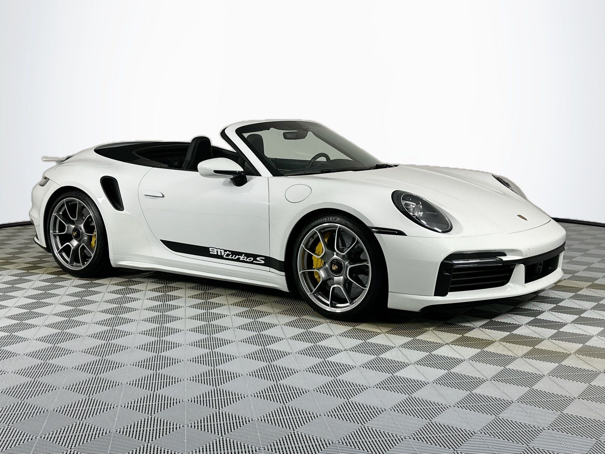 2024 Porsche 911 Turbo S Cabriolet