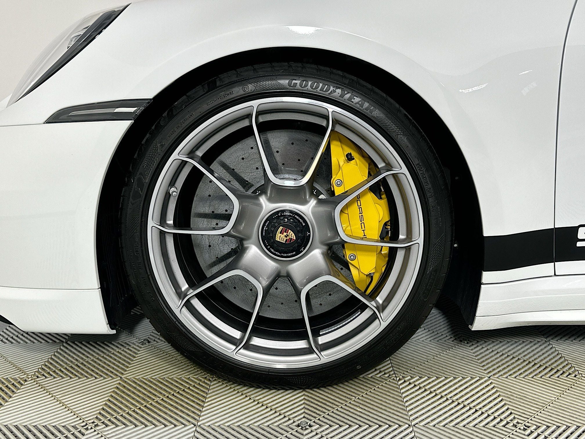 2024 Porsche 911 Turbo S Cabriolet