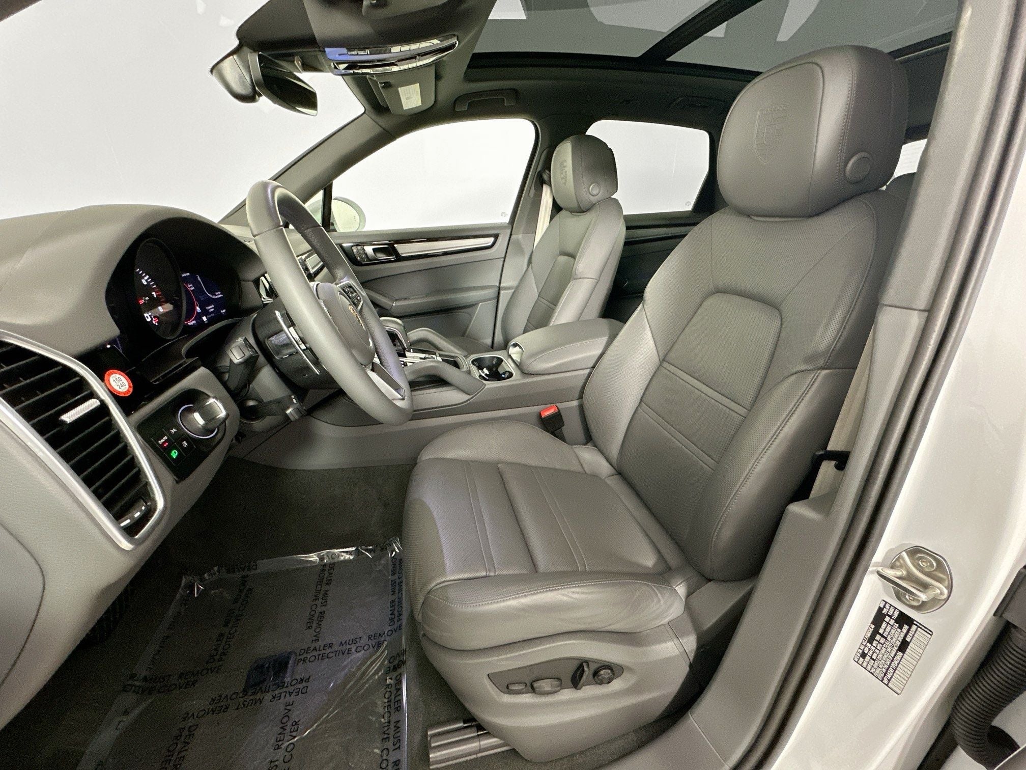 2023 Porsche Cayenne Platinum Edition