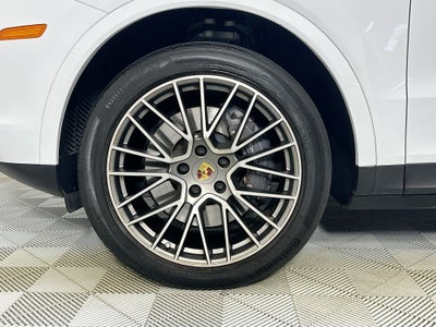 2023 Porsche Cayenne Platinum Edition